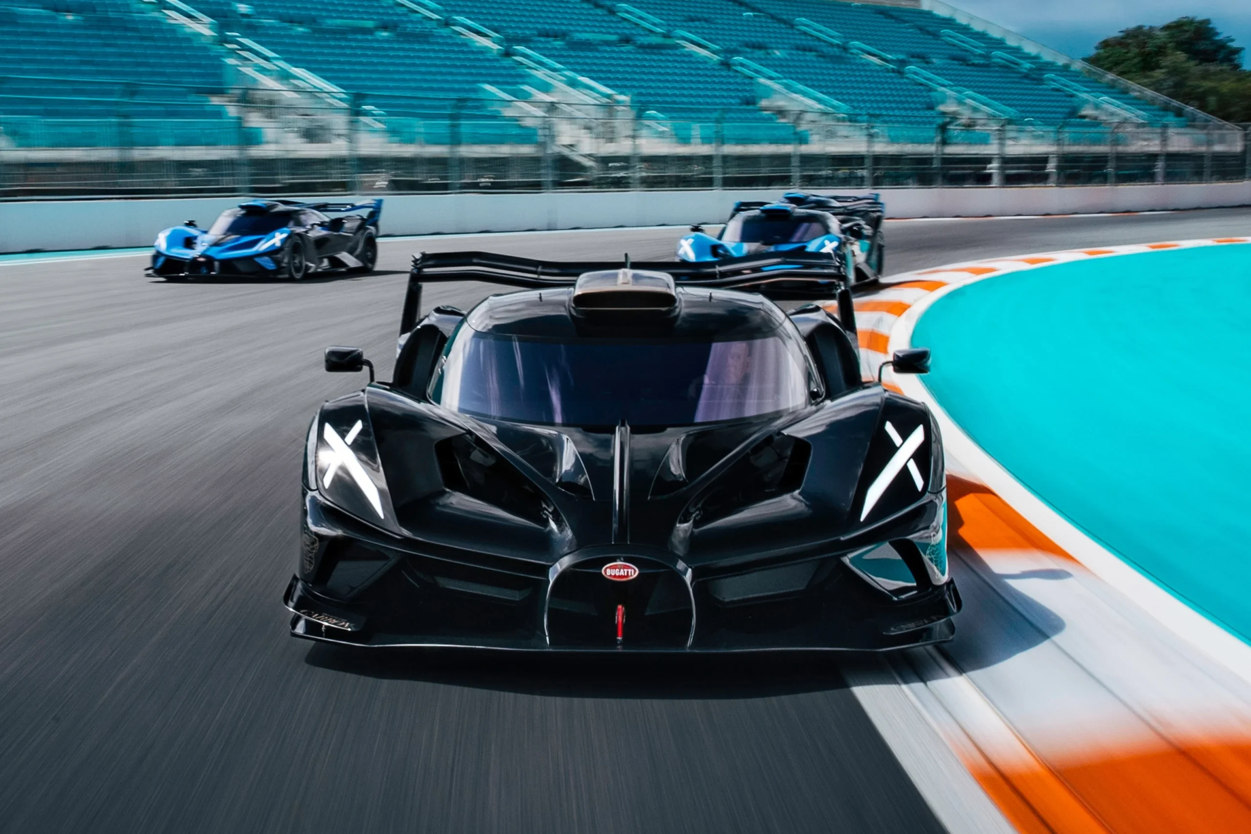 Bugatti Bolide, hypercar track test, Miami Autodrome, supercar driving experience, Bugatti test drive, luxury hypercar, limited edition supercar 8
