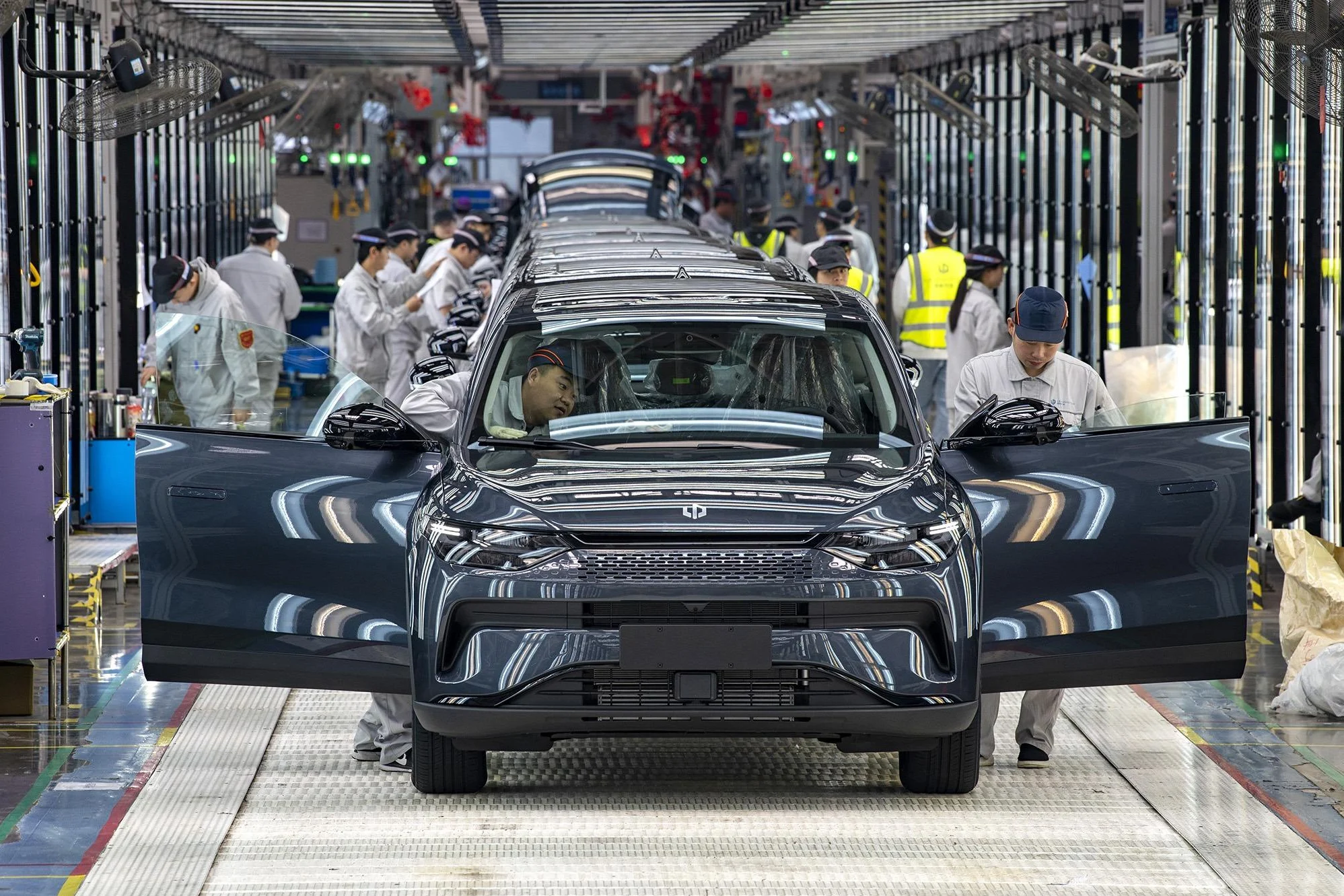 Tesla Canada, Chinese EV tariffs, Giga Shanghai, Canada EV imports, Electric Vehicle market, BYD Canada, EV trade policy 6