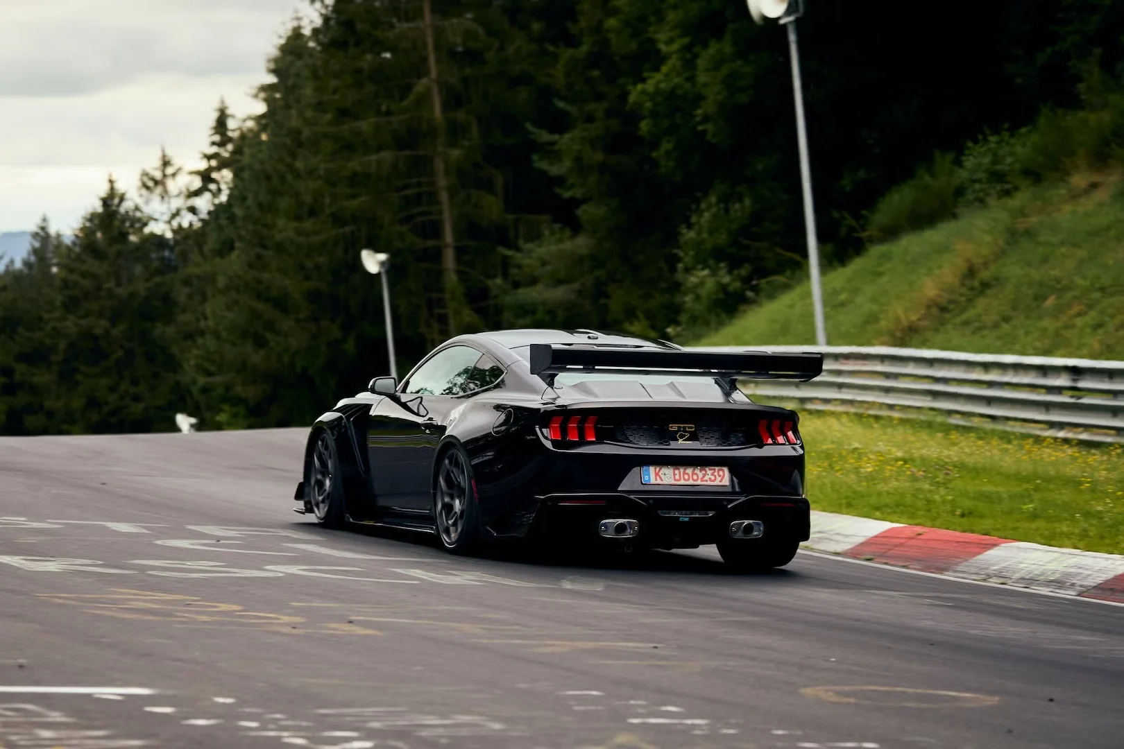 Ford Mustang GTD Competition, Nurburgring lap record, Ford Racing, fastest American cars, Mustang GTD specs, Dirk Müller, V8 supercharged 10