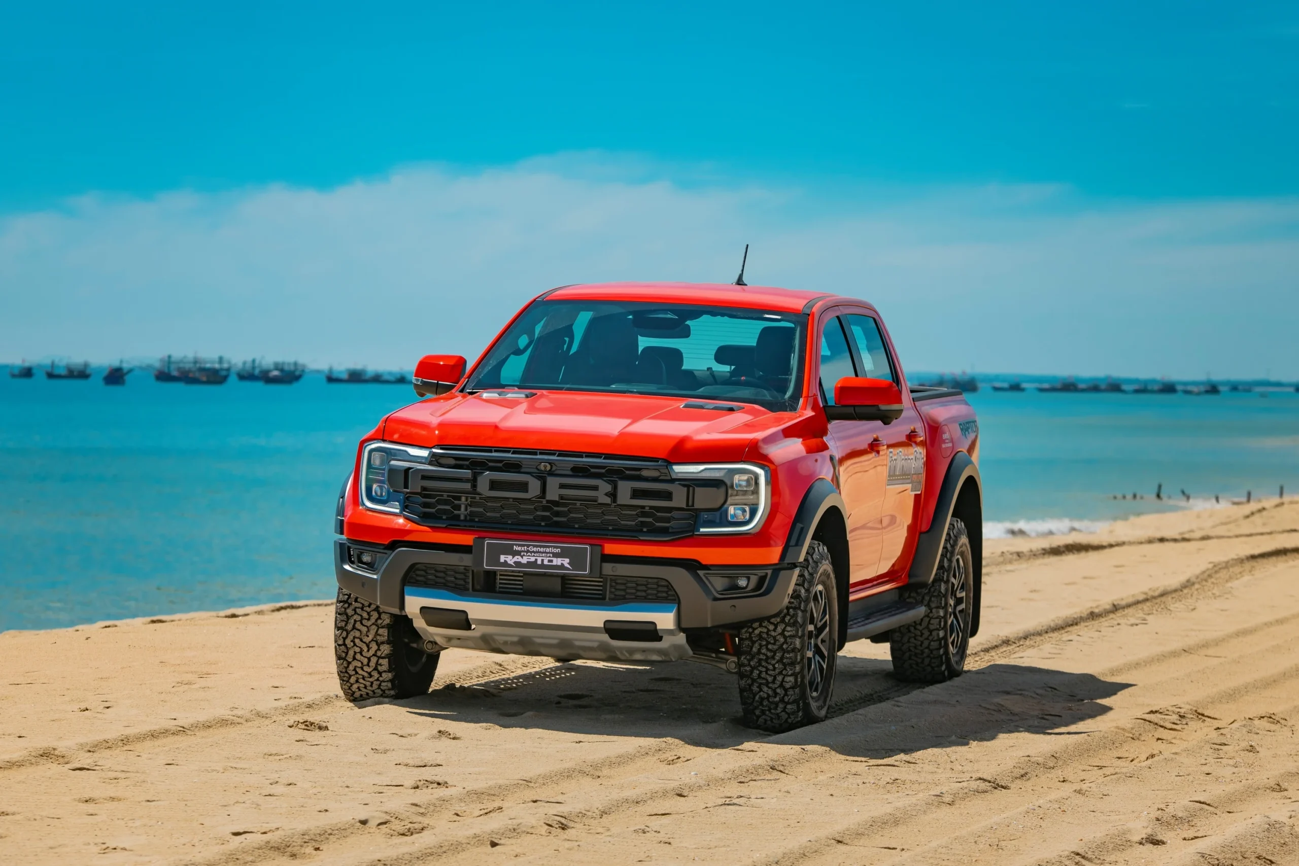 pickup truck classification, Vietnam vehicle regulations, 2 ton truck, Ford Ranger Vietnam, Toyota Hilux, Mitsubishi Triton, registration tax, commercial vehicle 5