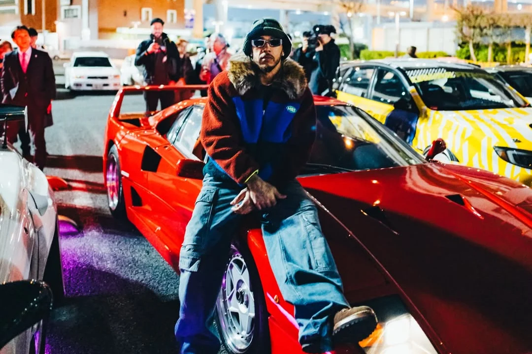 Lewis Hamilton, Ferrari F40, Daikoku PA, JDM culture, Formula 1, supercar burnout, Ferrari Icona Series 5