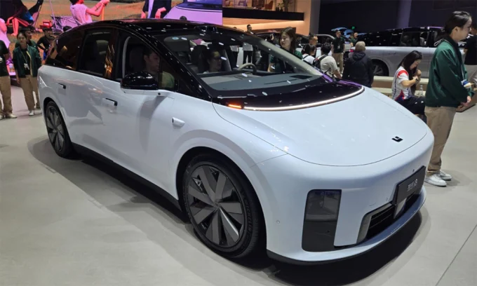 Li Auto, Dongfeng Nissan, Nissan NX8, Chinese EV market, NEV competition, Li Auto i6, automotive smear campaign, China SUV market 3