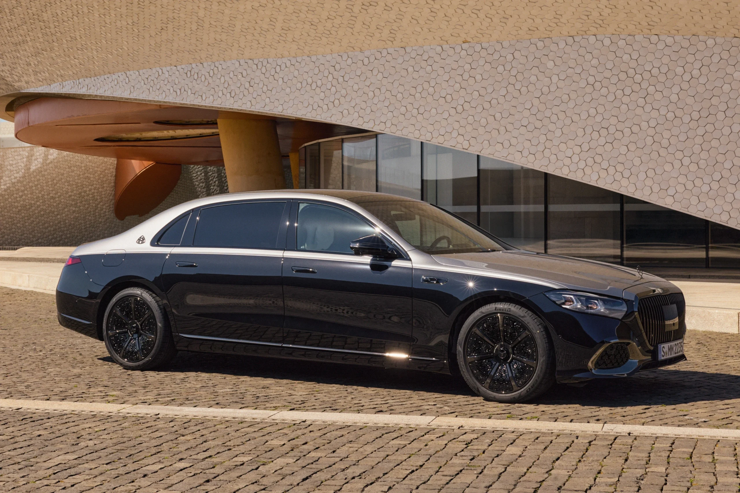 2026 Mercedes-Maybach S-Class, Night Series Maybach, luxury sedan, Maybach S 680, ultra-luxury cars, MBUX Superscreen 2