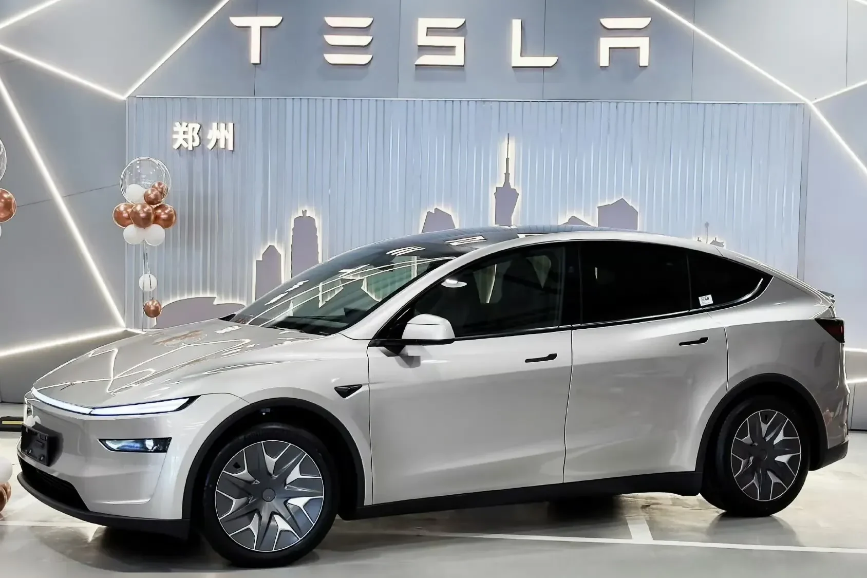 Tesla AI China, generative AI voice assistant, Tesla EV competition, Tesla FSD China, smart vehicle technology, Tesla China strategy 2