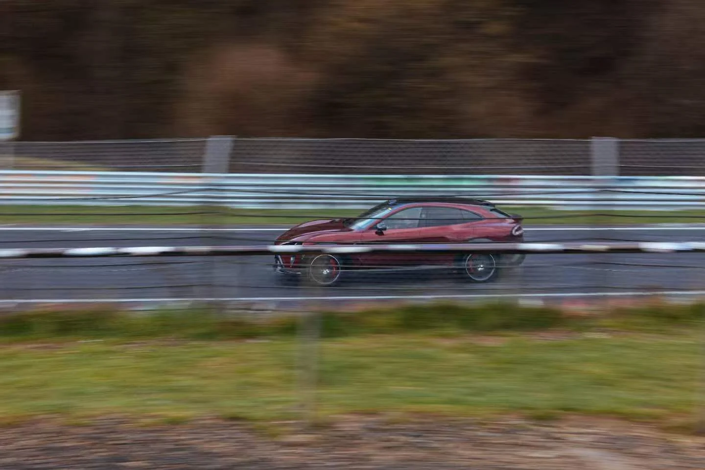 Xiaomi YU7 GT, Xiaomi electric SUV, high-performance EV, Nurburgring testing, Xiaomi YU7 specs, electric super SUV, Xiaomi EV price 9