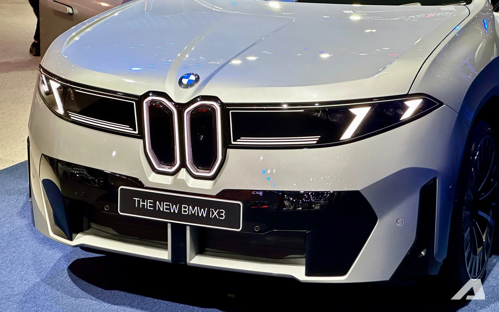 BMW iX3 2026, electric SUV, Vietnam car price, 800V charging, BMW eDrive, electric vehicle range, luxury EV, BMW Thailand price 9