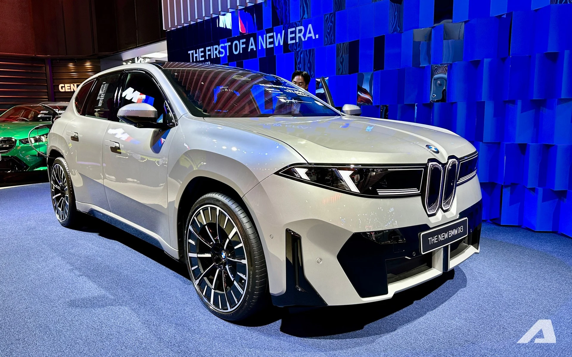 BMW iX3 2026, electric SUV, Vietnam car price, 800V charging, BMW eDrive, electric vehicle range, luxury EV, BMW Thailand price 3