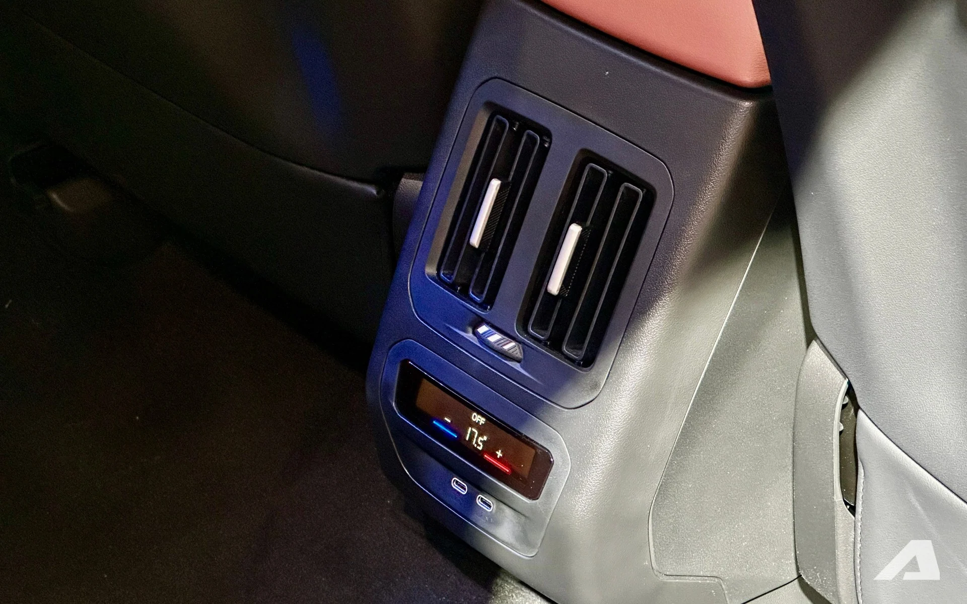 BMW iX3 2026, electric SUV, Vietnam car price, 800V charging, BMW eDrive, electric vehicle range, luxury EV, BMW Thailand price 24