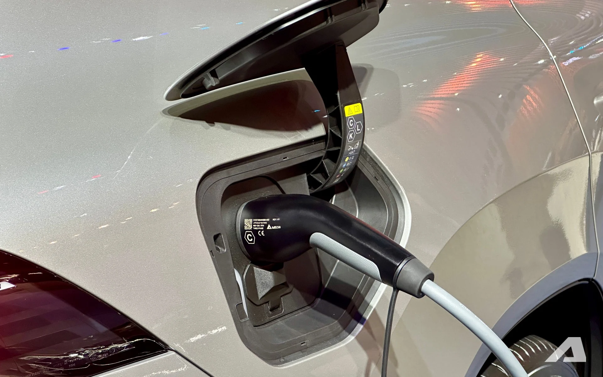 BMW iX3 2026, electric SUV, Vietnam car price, 800V charging, BMW eDrive, electric vehicle range, luxury EV, BMW Thailand price 6