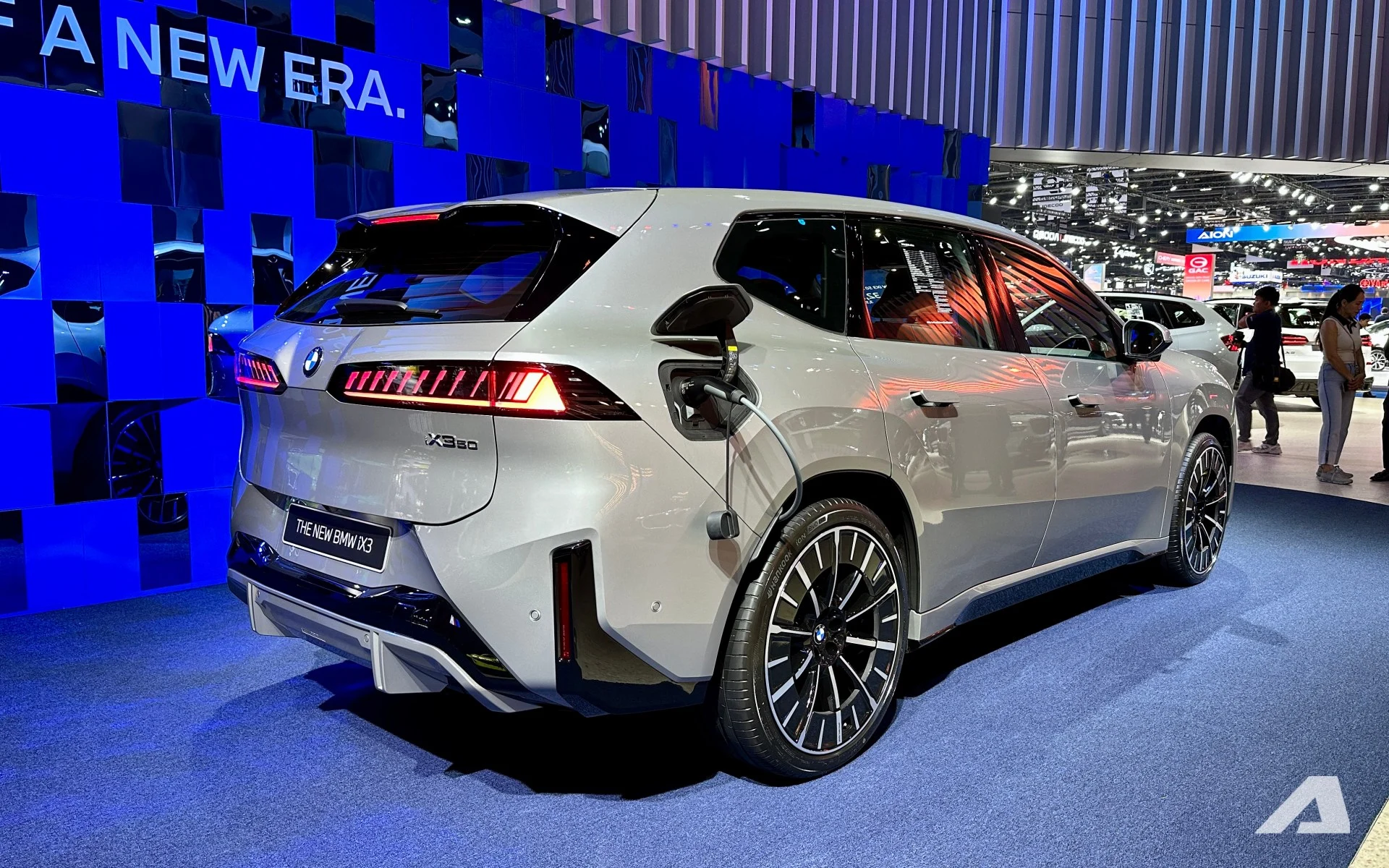 BMW iX3 2026, electric SUV, Vietnam car price, 800V charging, BMW eDrive, electric vehicle range, luxury EV, BMW Thailand price 4