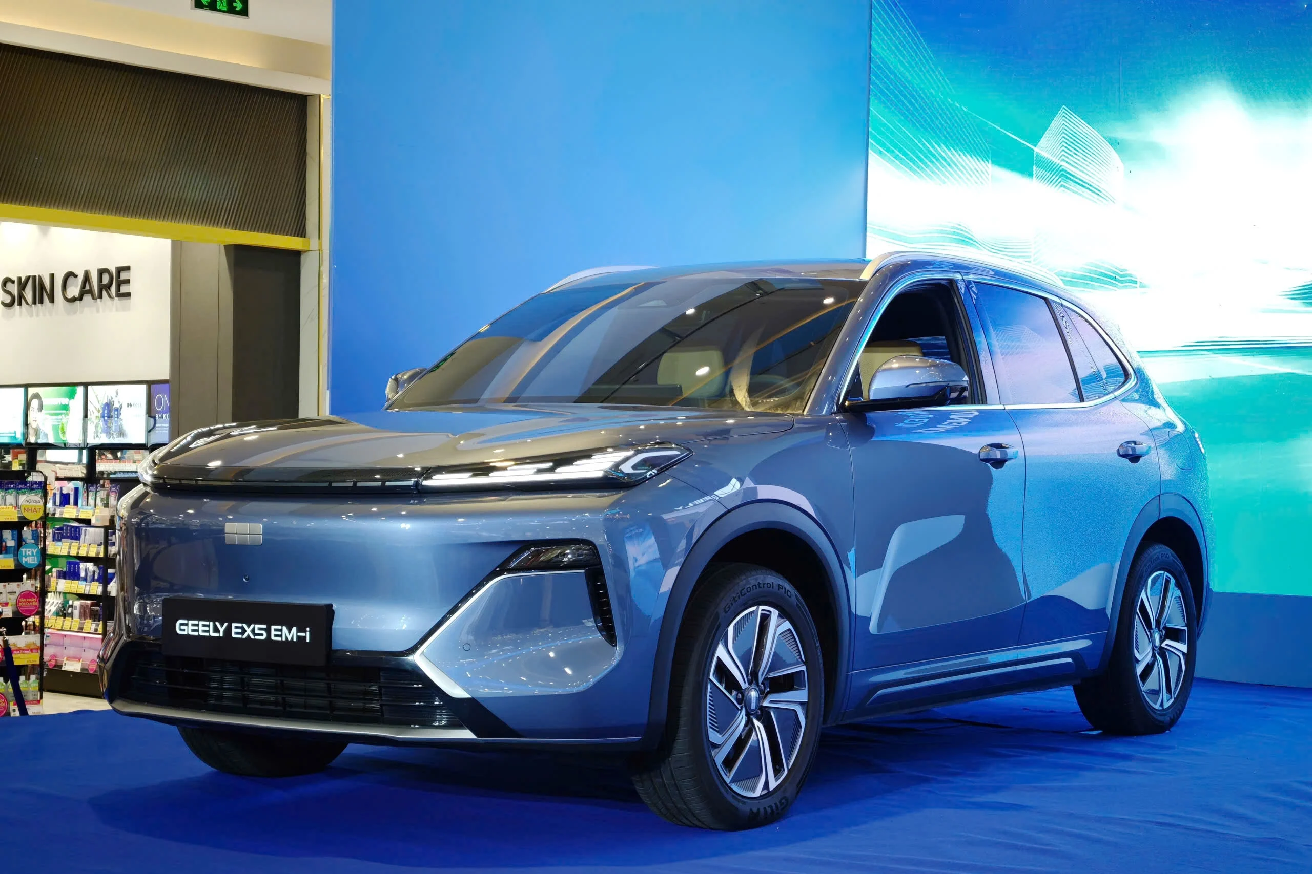 Chinese cars Vietnam, Geely EX2, Geely EX5 PHEV, Omoda C5 SHS-H, electric SUVs Vietnam, PHEV cars Vietnam, Vietnam auto market 3