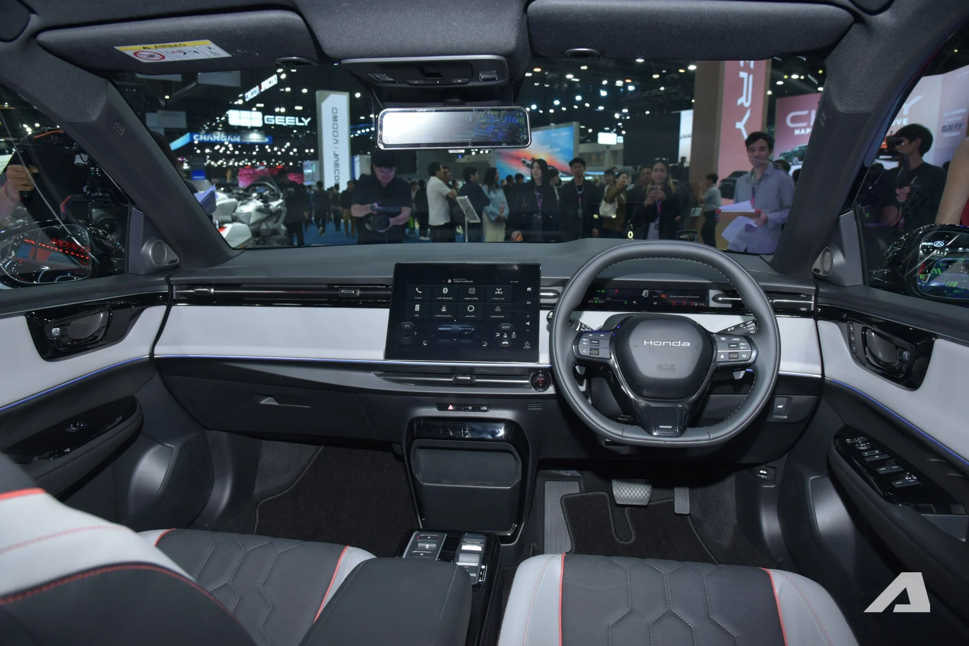 Honda e:N2, electric SUV, Honda electric vehicle, 530 km range, Bangkok International Motor Show, CR-V competitor, EV price, Peugeot 408 styling 5