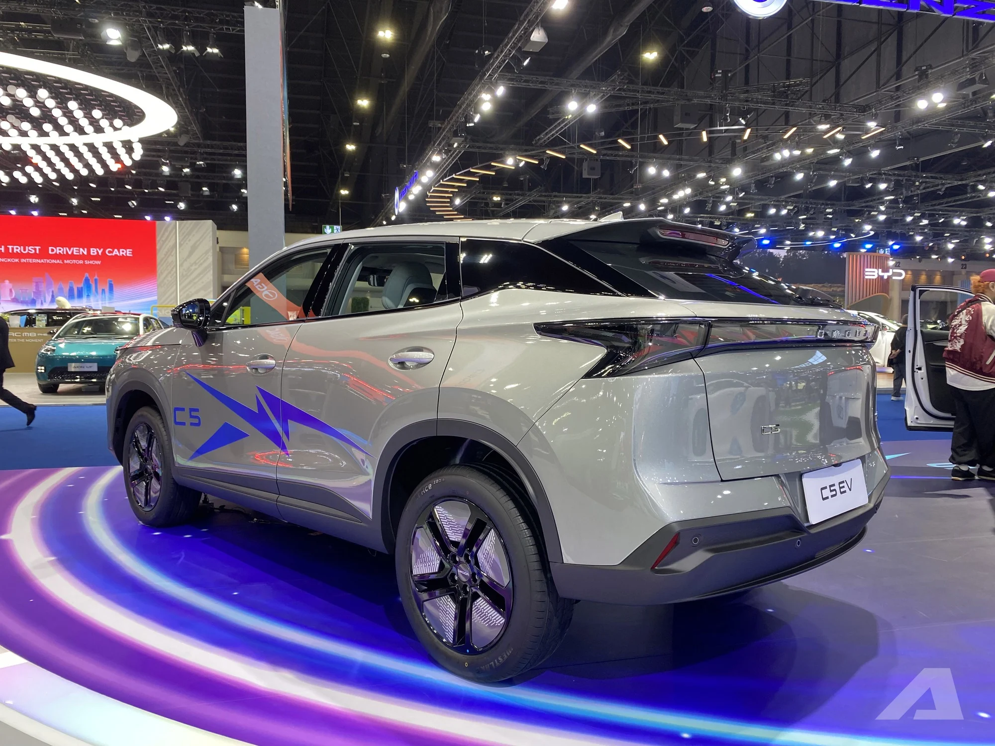 Omoda C5 EV, 2026 electric SUV, electric car Thailand, fast charge electric vehicle, 24‑inch screen SUV, electric SUV price, 500 km range EV 8