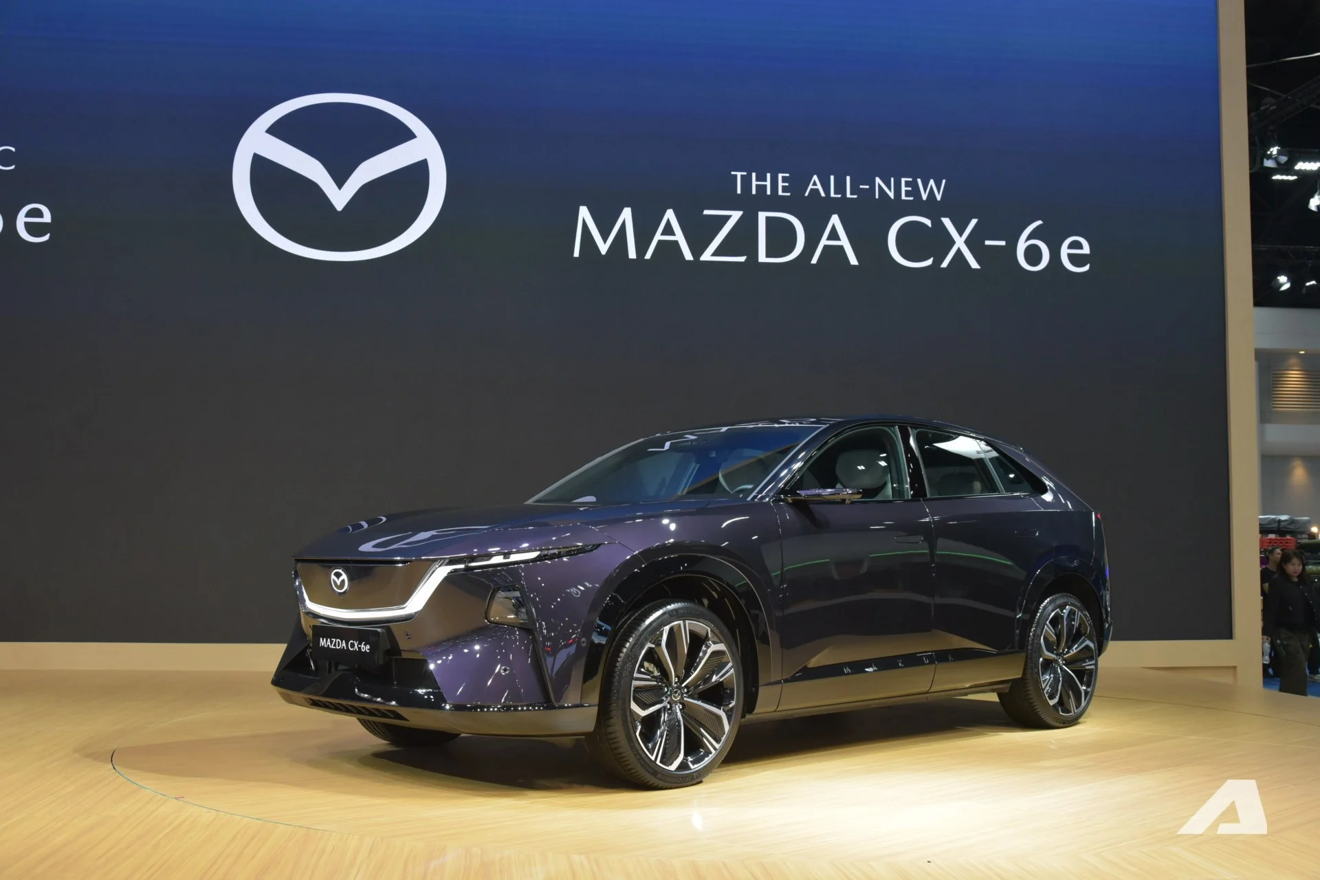 Mazda CX-6e, electric SUV, BEV, 600 km range, 5K display, AR HUD, BIMS 2026, Mazda SUV 2