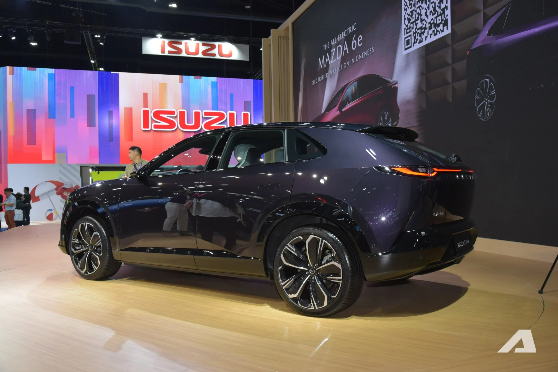 Mazda CX-6e, electric SUV, BEV, 600 km range, 5K display, AR HUD, BIMS 2026, Mazda SUV 12