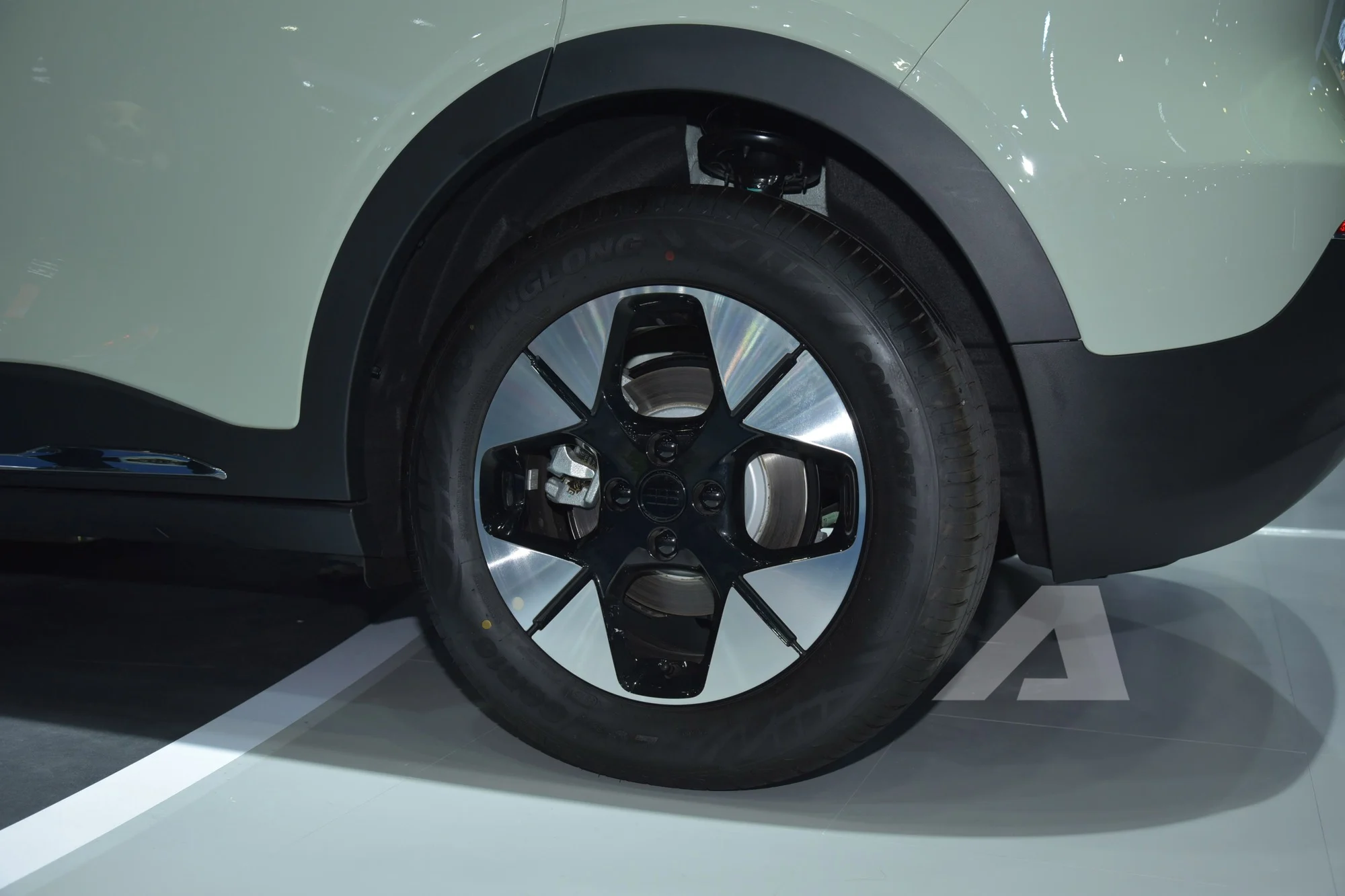 Geely EX2, electric SUV, 2026 electric car, ADAS, 14.6 inch screen, urban EV, 400 km range, affordable EV 7