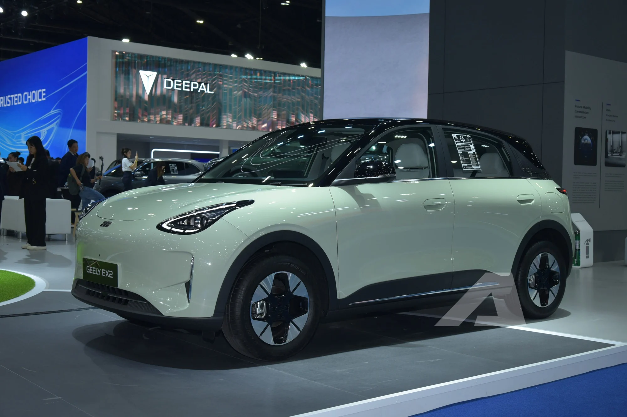 Geely EX2, electric SUV, 2026 electric car, ADAS, 14.6 inch screen, urban EV, 400 km range, affordable EV 2