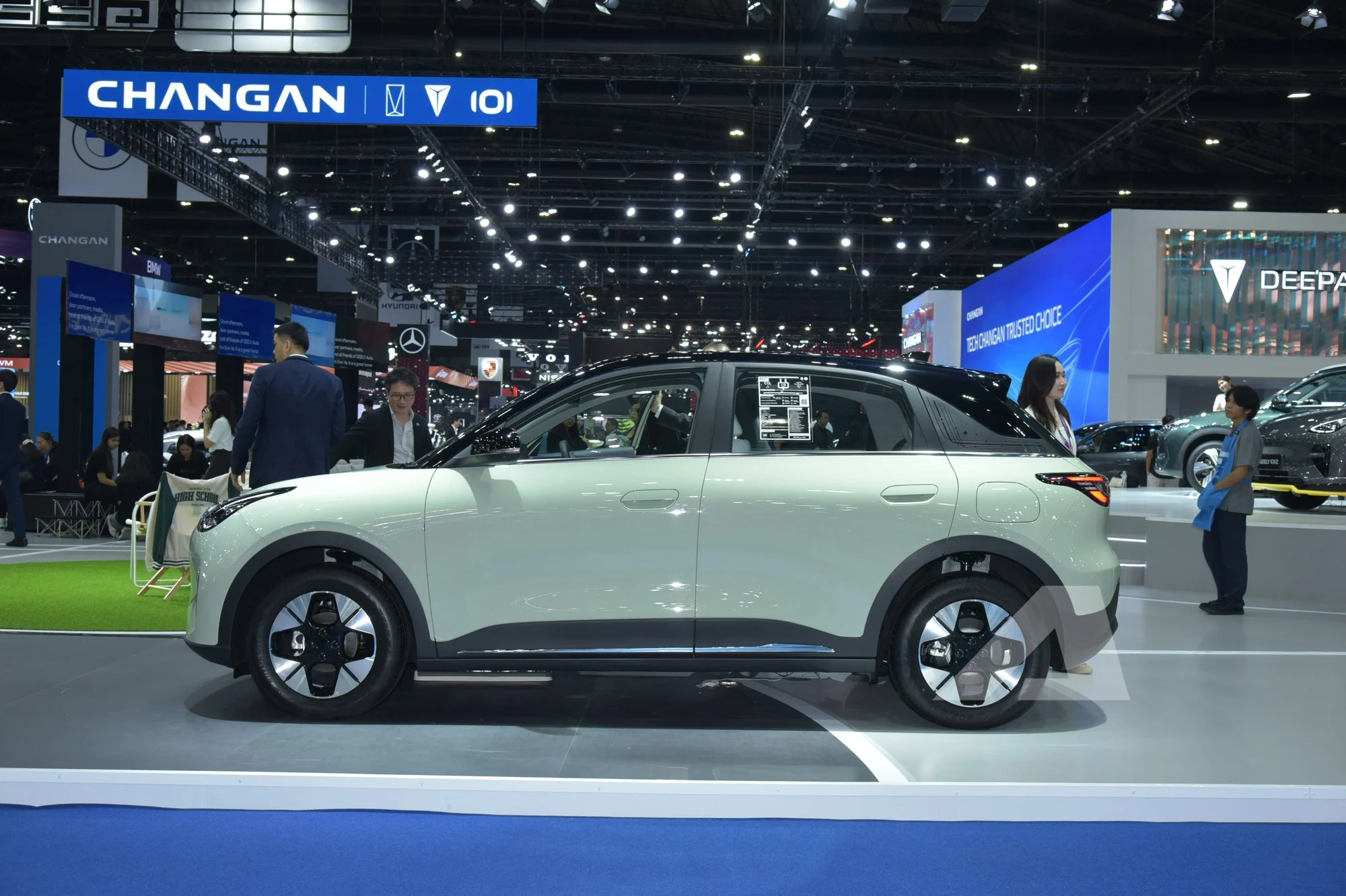 Geely EX2, electric SUV, 2026 electric car, ADAS, 14.6 inch screen, urban EV, 400 km range, affordable EV 10