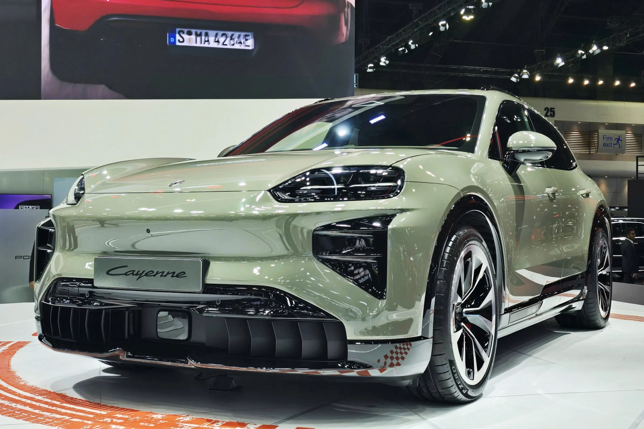 Porsche Cayenne EV, electric luxury SUV, Porsche EV Vietnam, Cayenne electric specs, luxury electric cars, Porsche Turbo EV 2