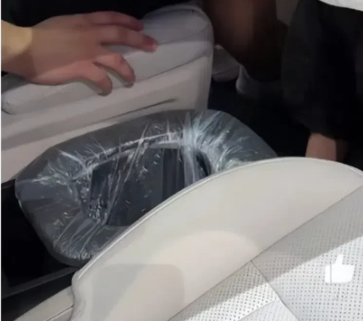 Seres car toilet, Aito luxury features, automotive innovation, in-car toilet patent, Huawei car partner, smart car interior 2