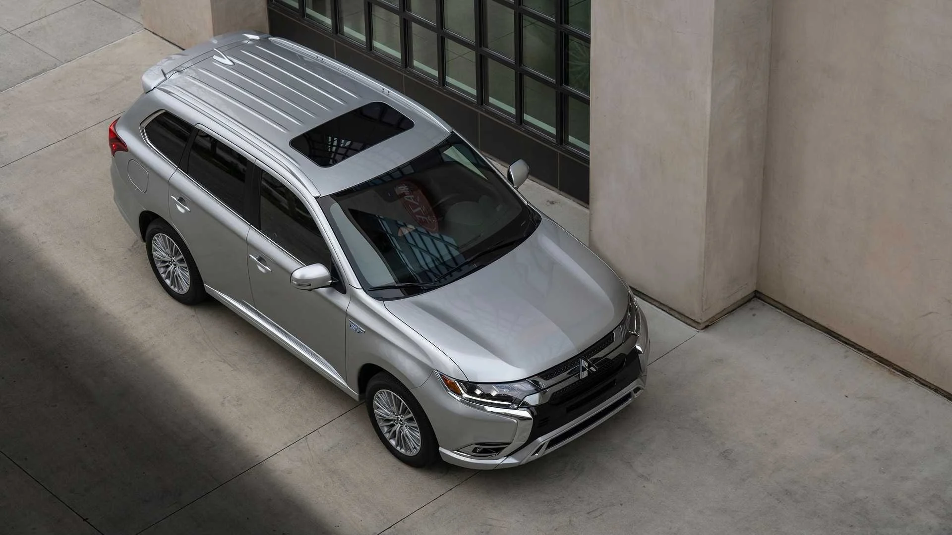 car recalls, Ford recalls 2025, Mitsubishi reliability, NHTSA vehicle safety, auto industry statistics, vehicle recall frequency 2