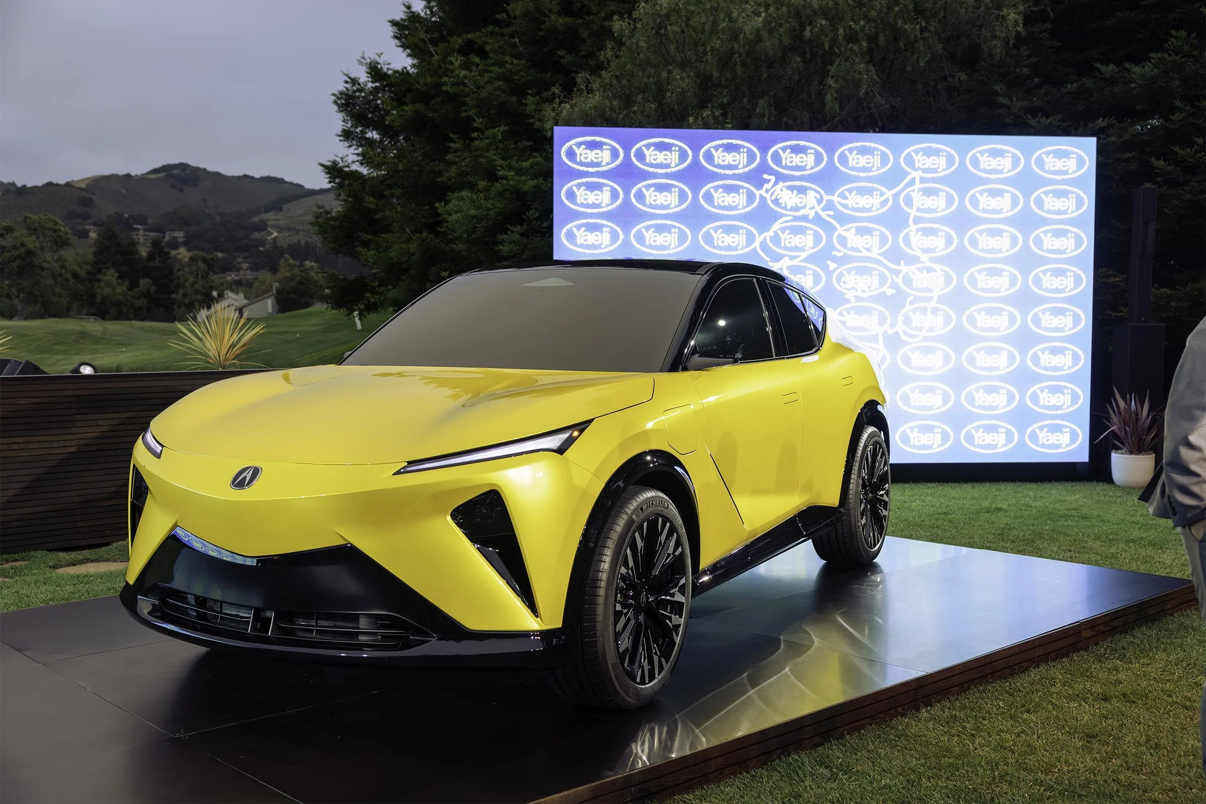 Honda EV strategy, Honda financial loss, Honda electric vehicles, automotive industry trends, Honda motorcycle profits, Honda Canada EV project 5