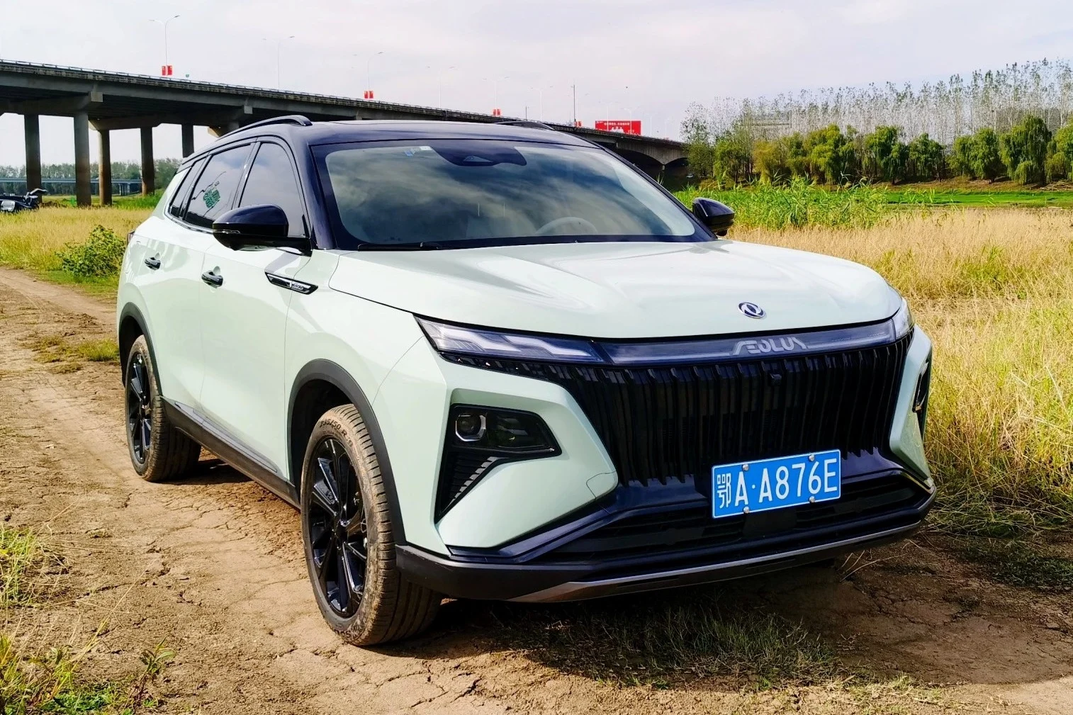 Jeep electric SUV, Dongfeng partnership, Stellantis China, electric off‑road vehicles, NEV production, Chinese EV market, global electric Jeep, automotive joint venture 4