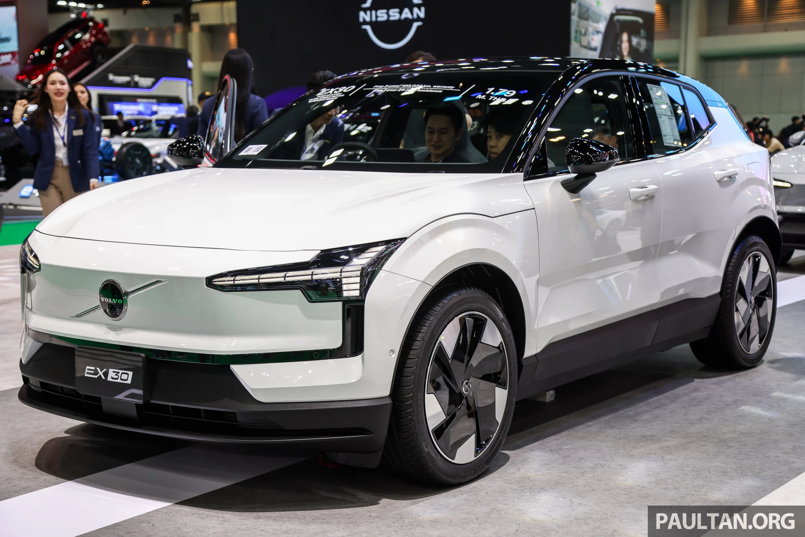 Volvo EX30, battery fire, Thailand lawsuit, electric SUV recall, Volvo battery issue, EV safety, global recall 6