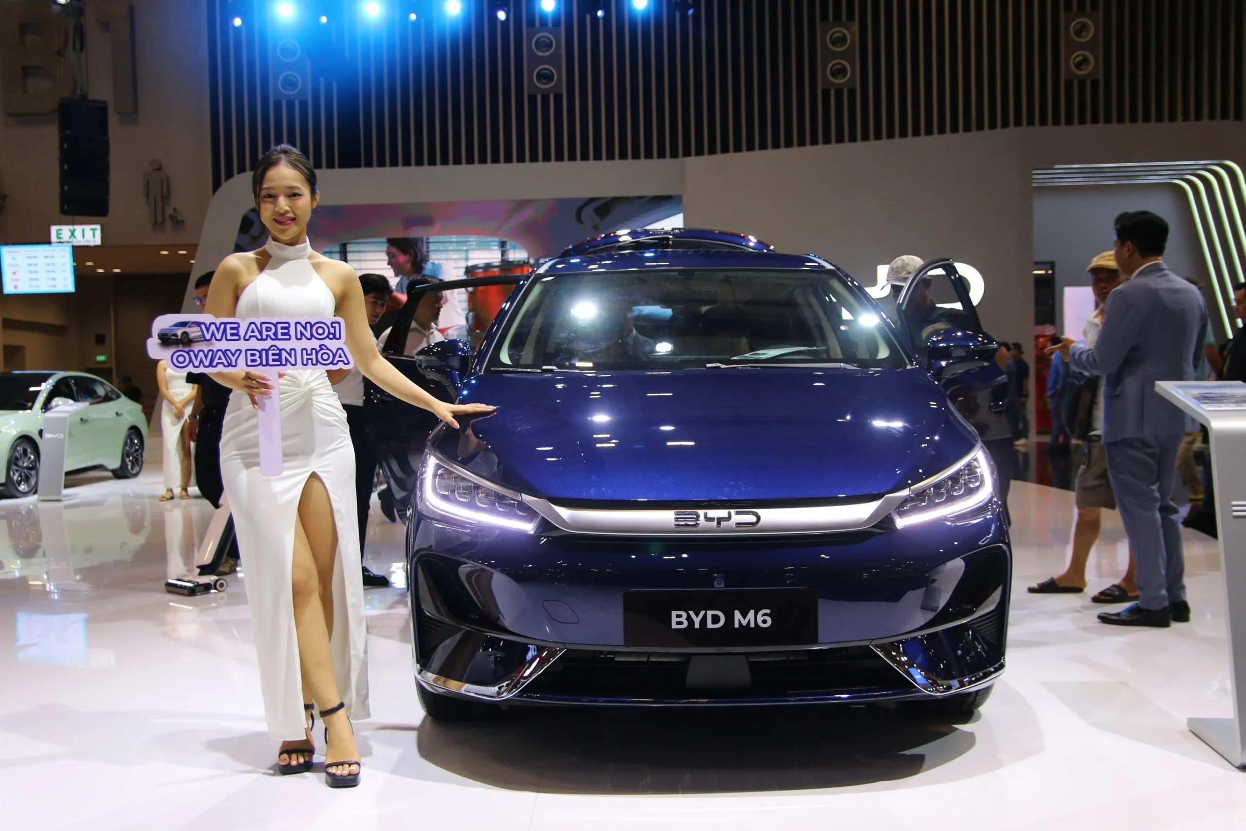 budget MPVs Vietnam, electric MPVs, car promotions Vietnam, Mitsubishi Xpander, VinFast Limo Green, BYD M6, Vietnam automotive market 4