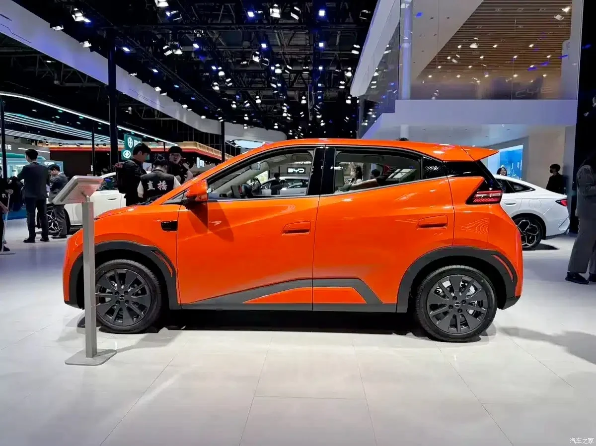 cheap cars in China, affordable EVs, Chinese automotive market, BYD Seagull, Wuling MiniEV, China vs US car prices, budget electric vehicles 3
