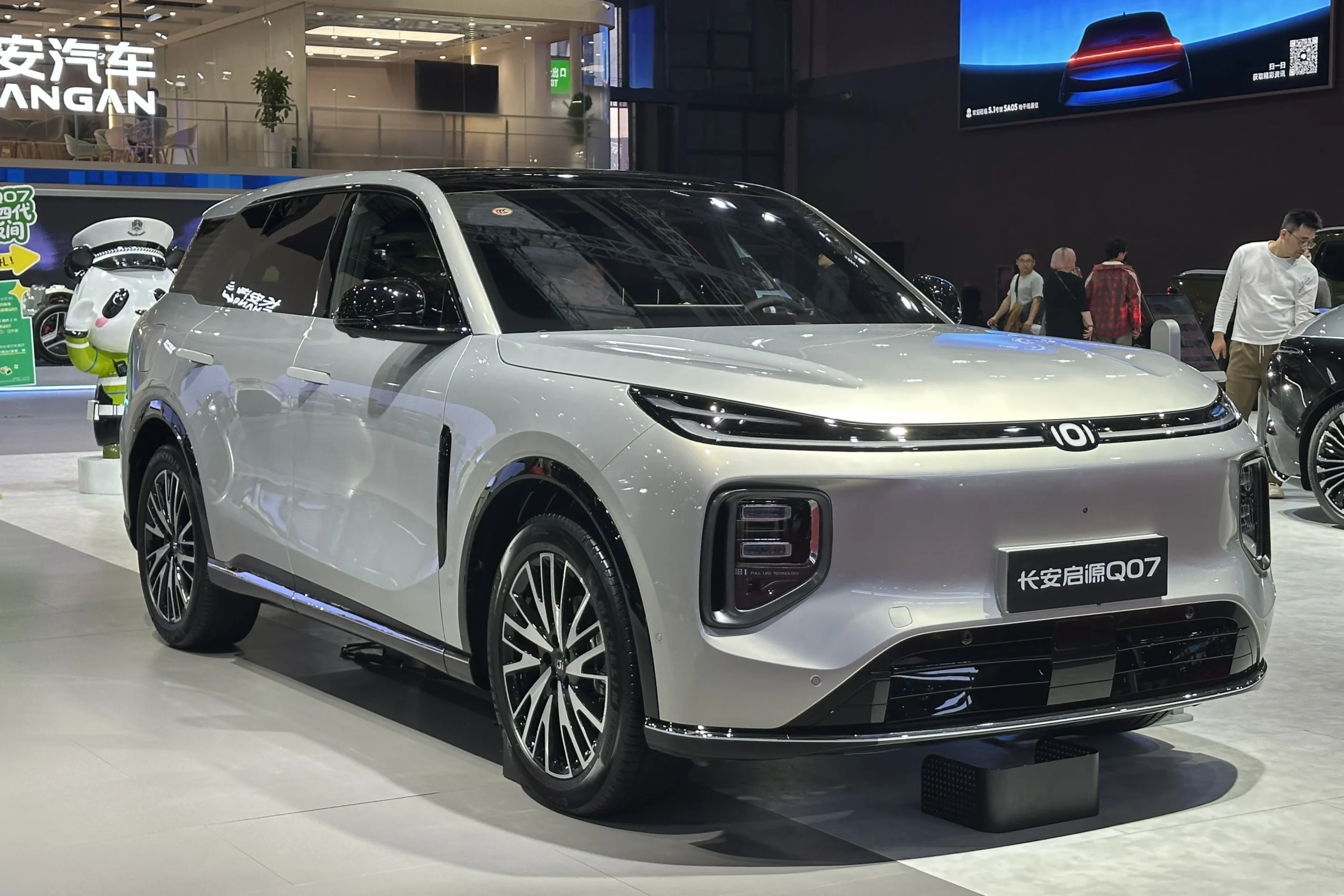 Chinese car makers, chip price increase, EV price war, automotive chip shortage, AI chip demand, Chinese electric vehicles, automotive industry profit squeeze 6