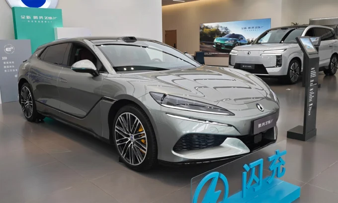 Denza Z9 GT, electric vehicle battery cost, BYD Blade 2.0 battery, EV fast charging, electric car battery replacement, LFP battery price, BYD EV pricing 2