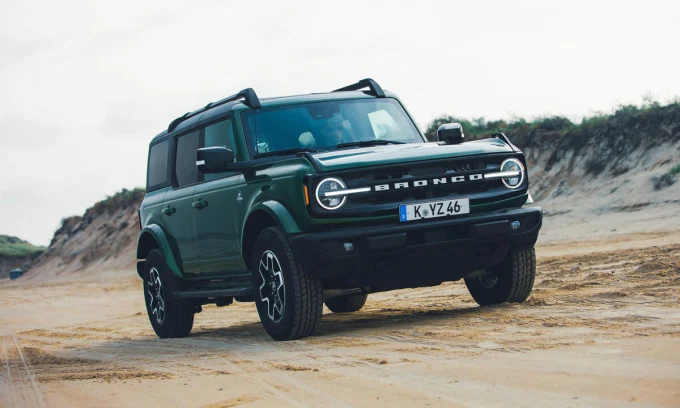 Ford new models Europe, Chinese automotive competition, electric SUV, plug-in hybrid, European car market, Renault partnership, BYD Europe expansion 2