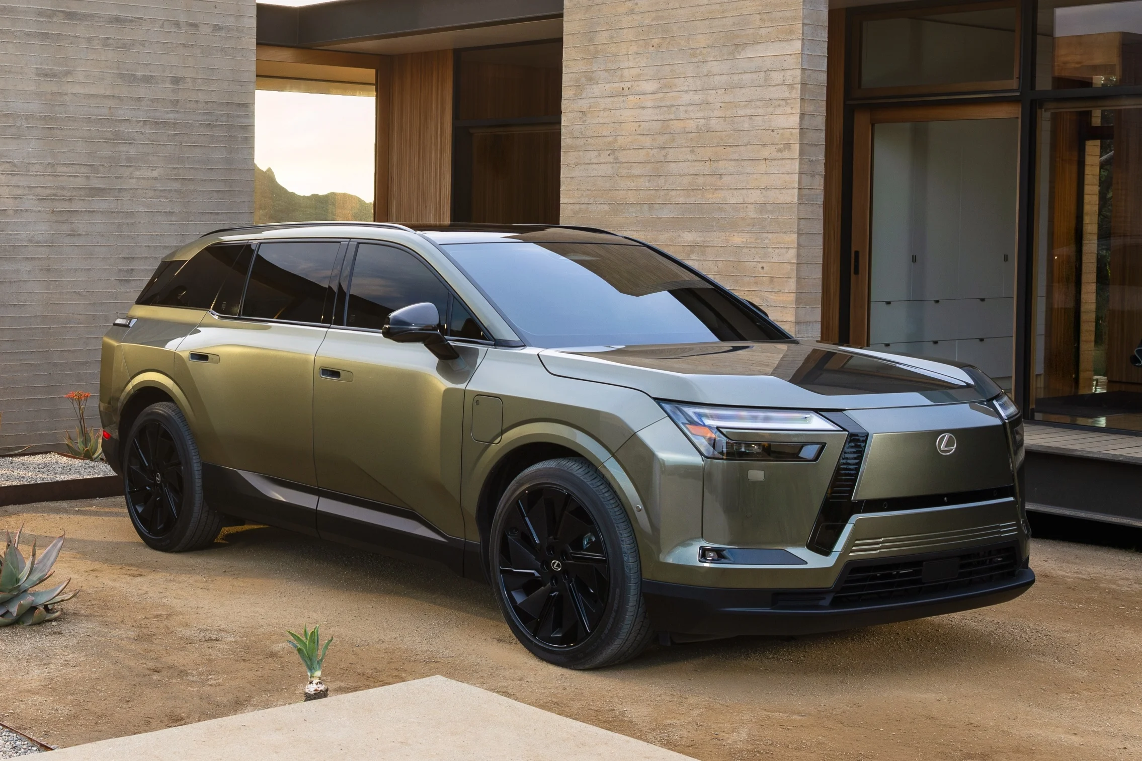 Lexus TZ, luxury electric SUV, 3-row EV, Lexus LFA sound, electric vehicle range, Lexus TZ specs, luxury EV 2027 2