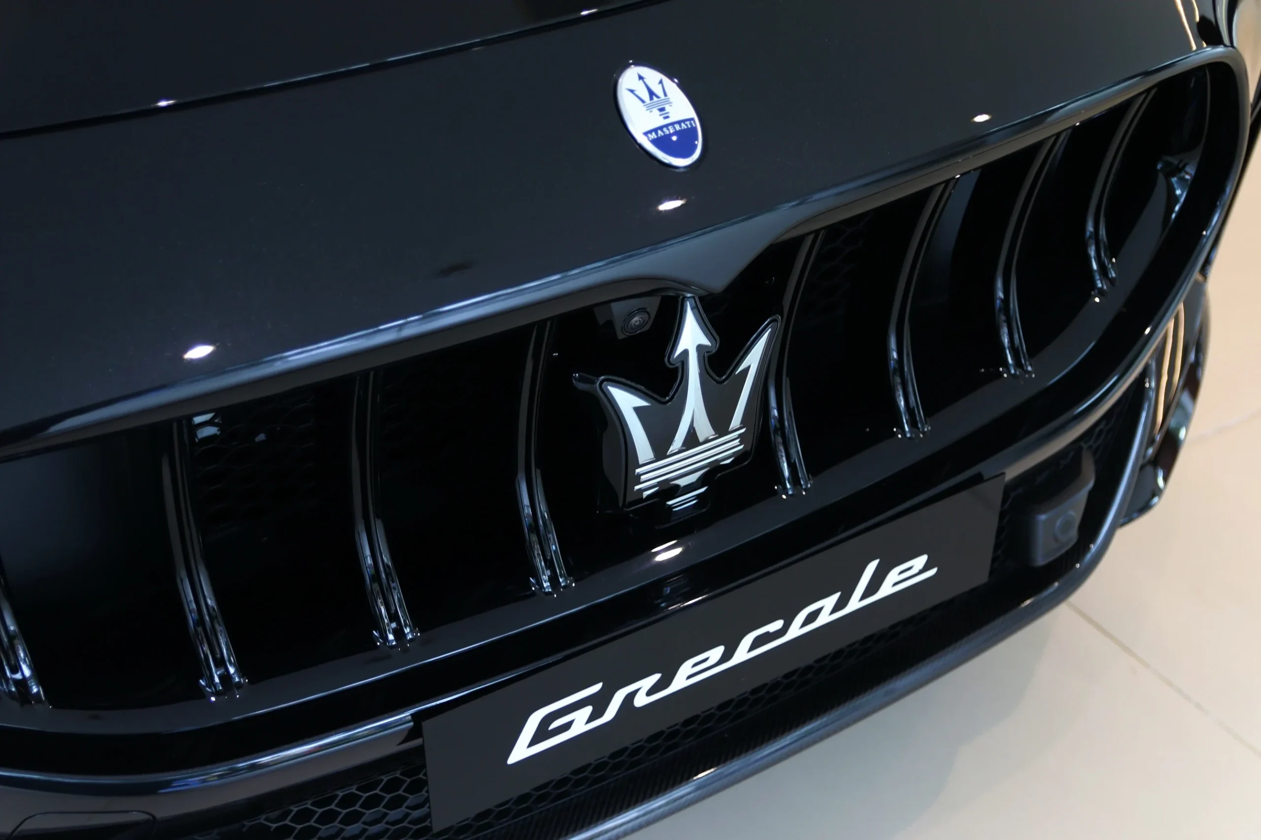 Maserati future, Stellantis Maserati plans, new Maserati models, Maserati China partnership, luxury car market, E‑segment cars, Huawei automotive collaboration 2