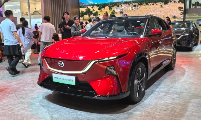 Mazda China EV strategy, Changan Mazda, Mazda EZ-6, New Energy Vehicles China, Mazda CX-6e, Electric Vehicles, automotive joint ventures 2