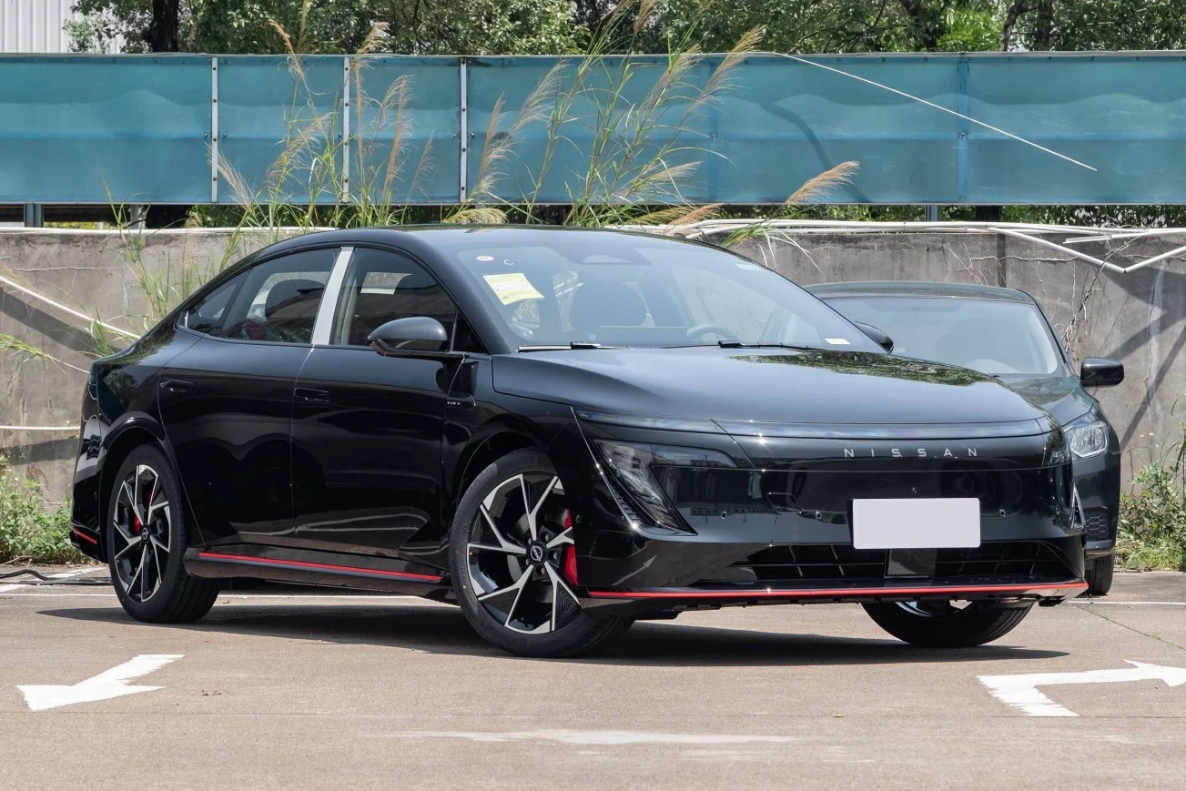 Nissan recall, China EV recall, accelerator pedal fault, Nissan N6, Nissan N7, electric sedan, Dongfeng Motor, BYD competition 3
