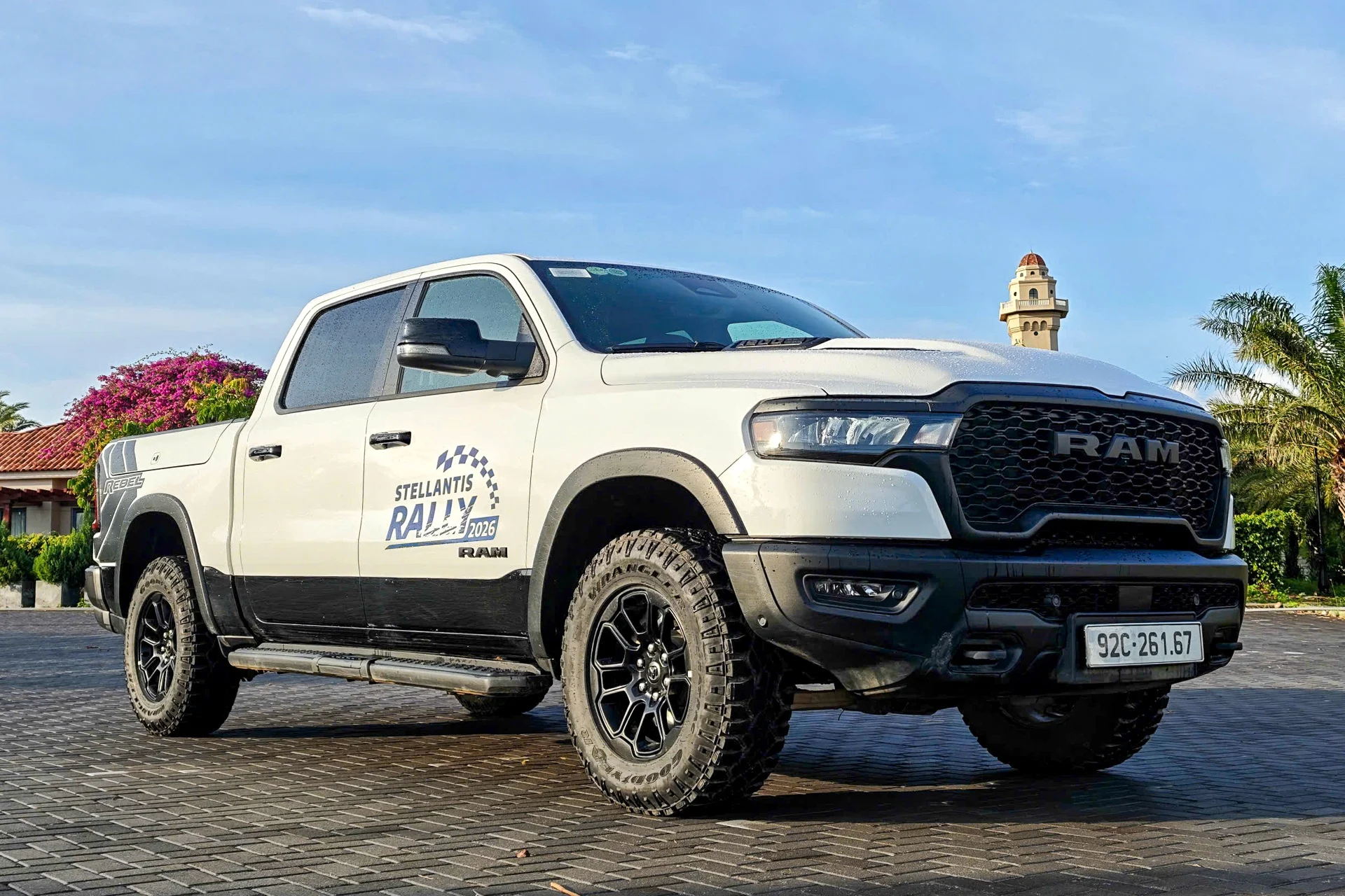 Ram 1500 price Vietnam, Jeep Wrangler Vietnam, Thaco automotive, US trucks Vietnam, off‑road SUV Vietnam, Ram 1500 specs, Jeep Wrangler specs 2