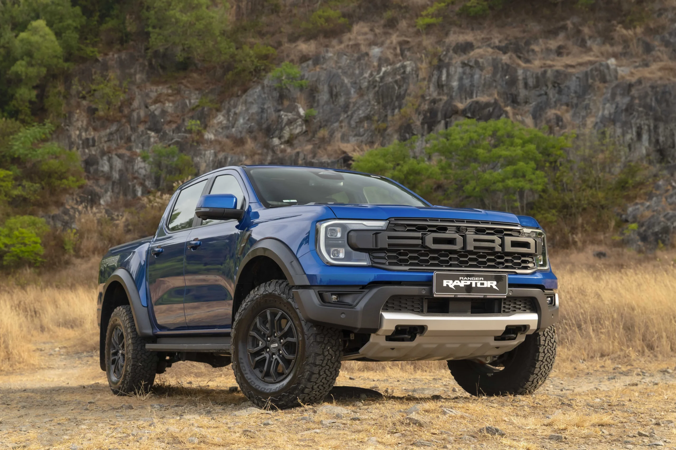pickup truck regulations Vietnam, dual cab pickup, vehicle classification Vietnam, Ford Ranger Vietnam, Vietnamese pickup market, VAMA, road safety Vietnam 2