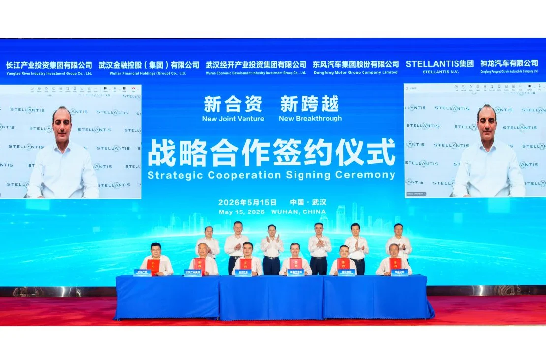 Jeep electric SUV, Dongfeng partnership, Stellantis China, electric off‑road vehicles, NEV production, Chinese EV market, global electric Jeep, automotive joint venture 2