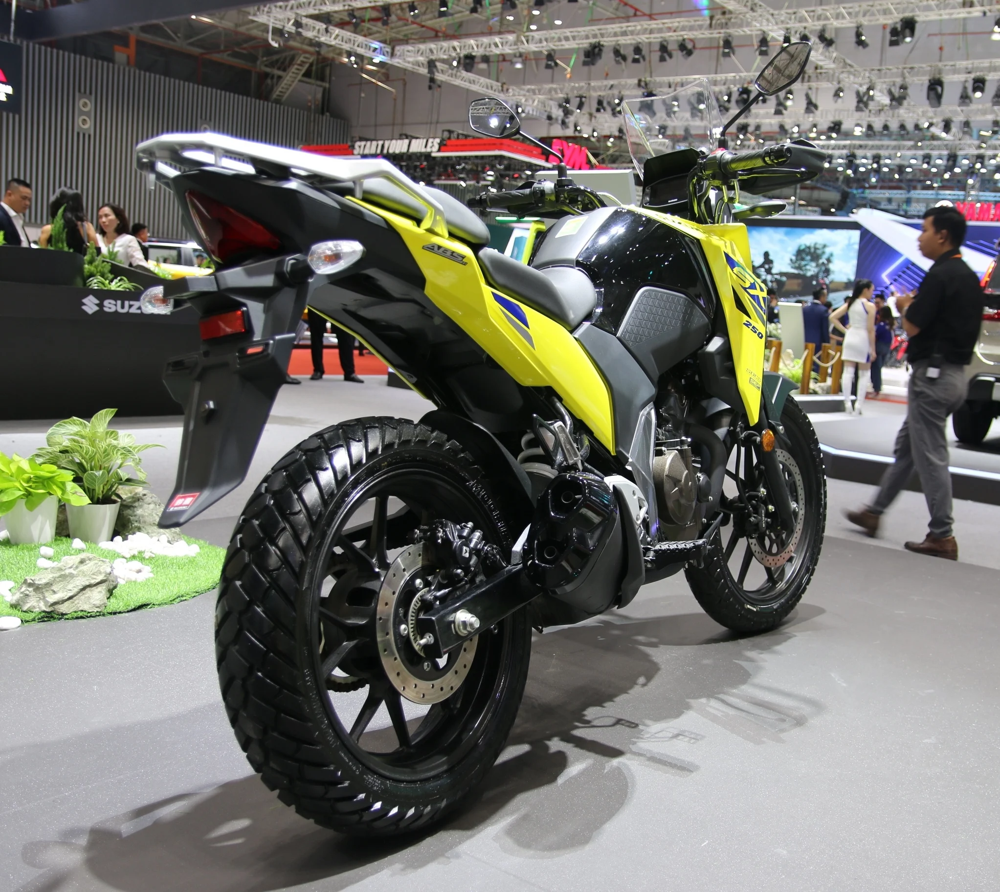 Suzuki E10, E10 fuel compatibility, Suzuki cars E10, Suzuki motorcycles E10, biofuel E10, fuel compatibility guide, Vietnam Suzuki 4