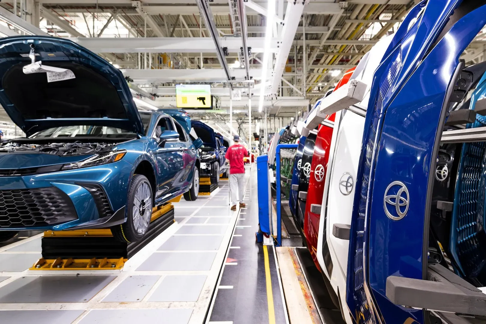 Toyota Texas plant, Toyota US investment, Project Orca, automotive manufacturing, Toyota Tacoma production, US auto tariffs, Toyota hybrid expansion 2