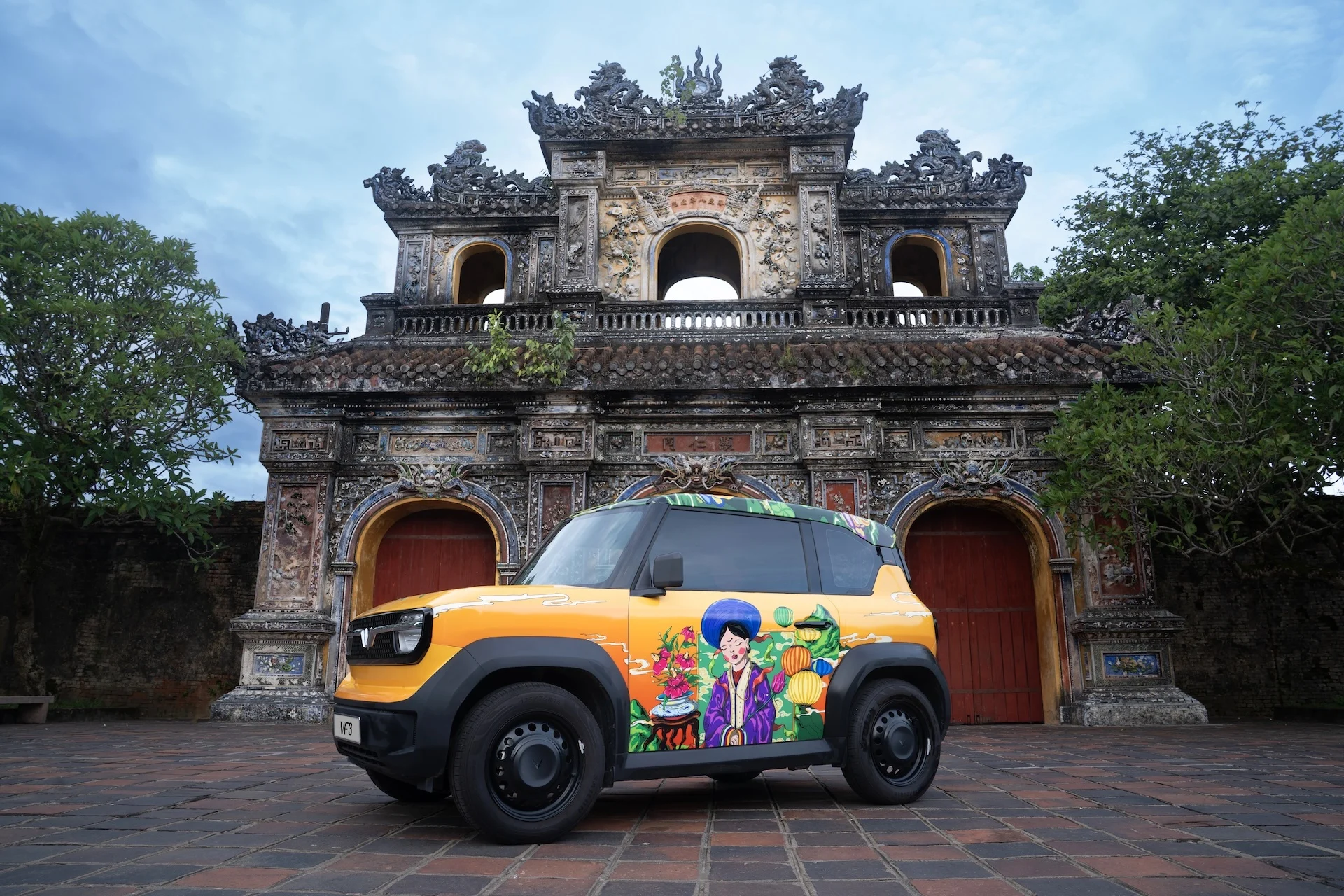 budget cars Vietnam, Vietnam EV market, Hyundai Grand i10, Toyota Wigo, Kia Morning, VinFast VF 3, affordable city cars, EV transition Vietnam 4