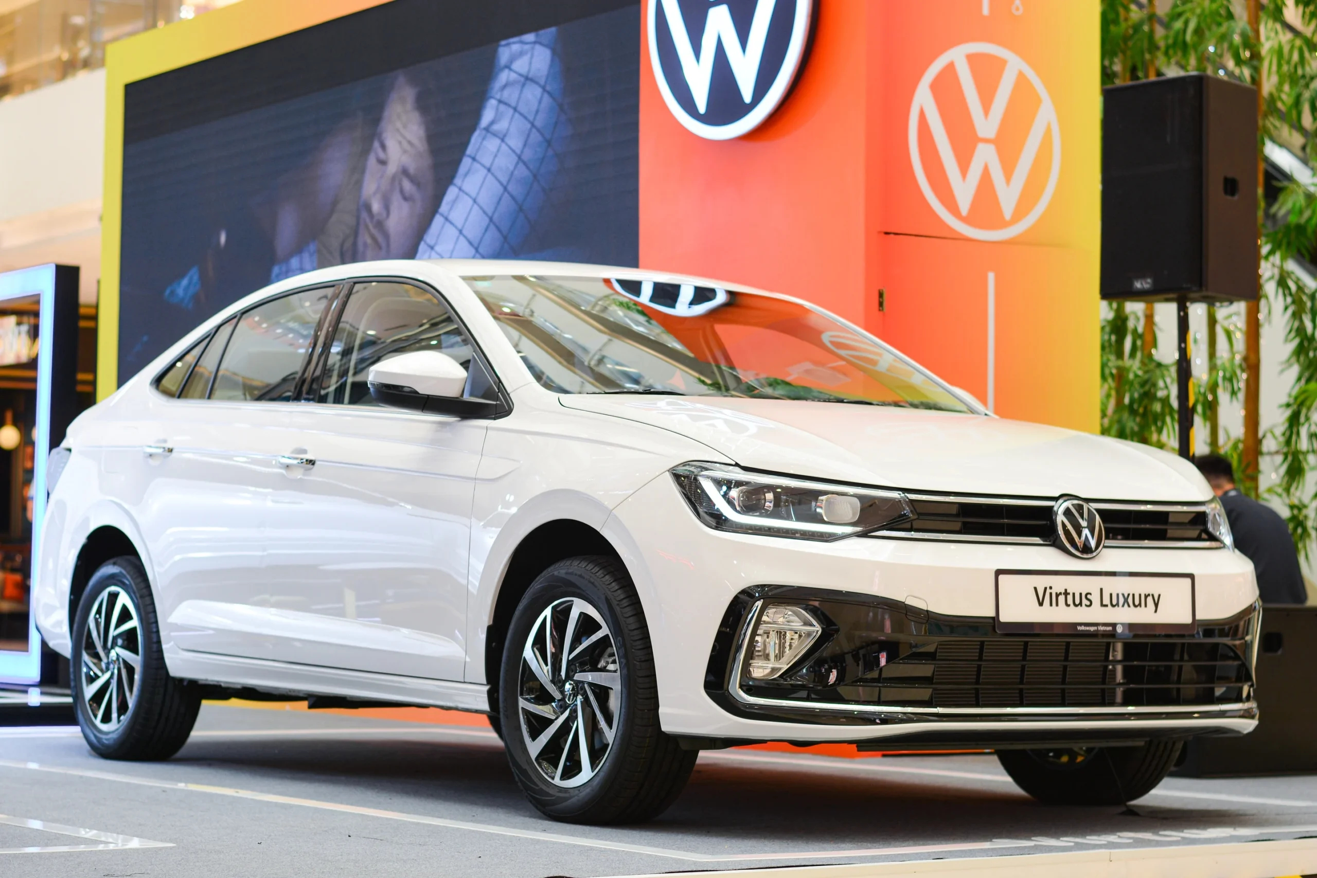 Indian imported cars Vietnam, Vietnam automotive market, ATIGA tax, Hyundai Vietnam, Volkswagen Vietnam, car import taxes, ASEAN car trade 4