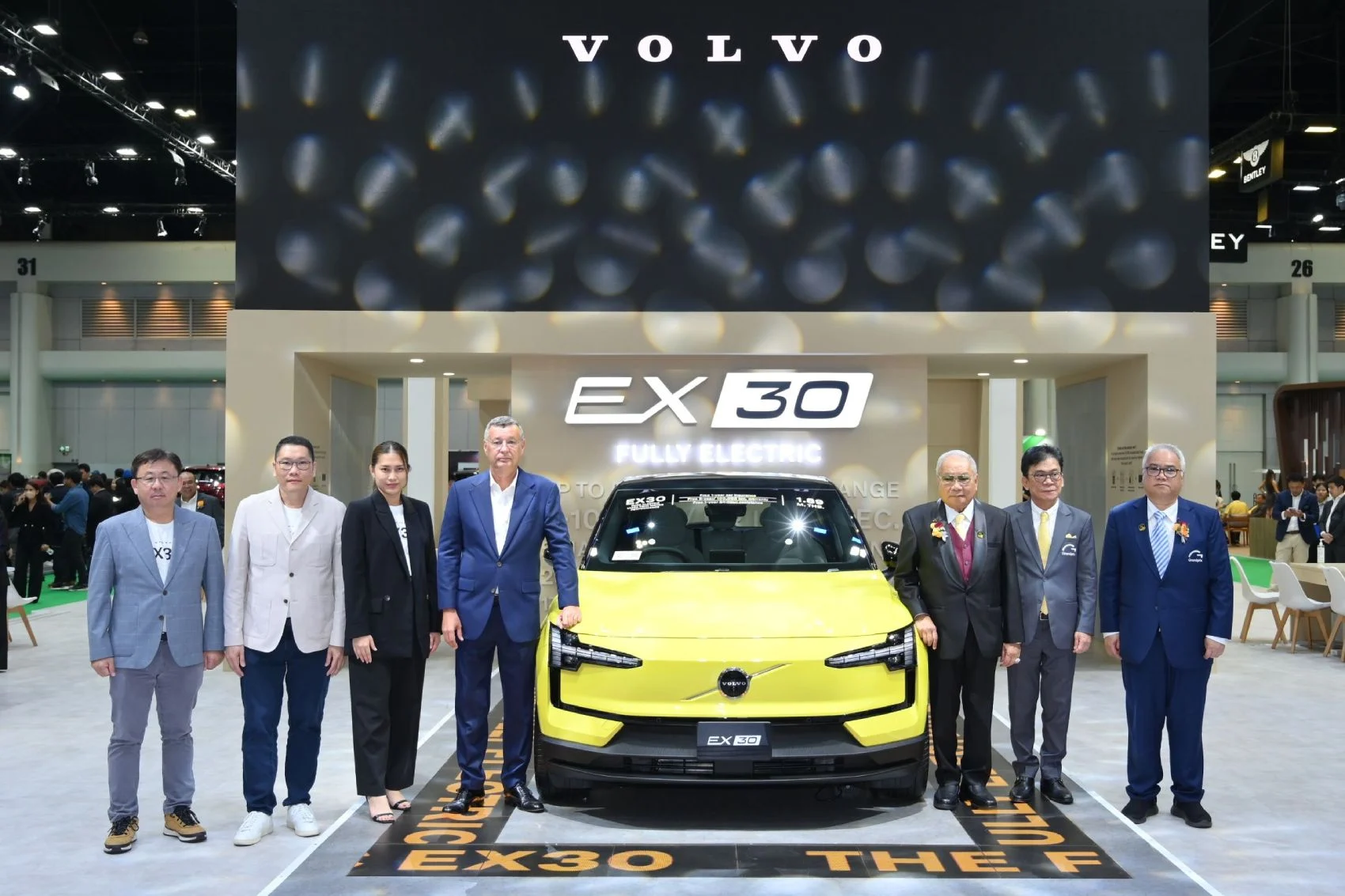Volvo EX30, battery fire, Thailand lawsuit, electric SUV recall, Volvo battery issue, EV safety, global recall 3