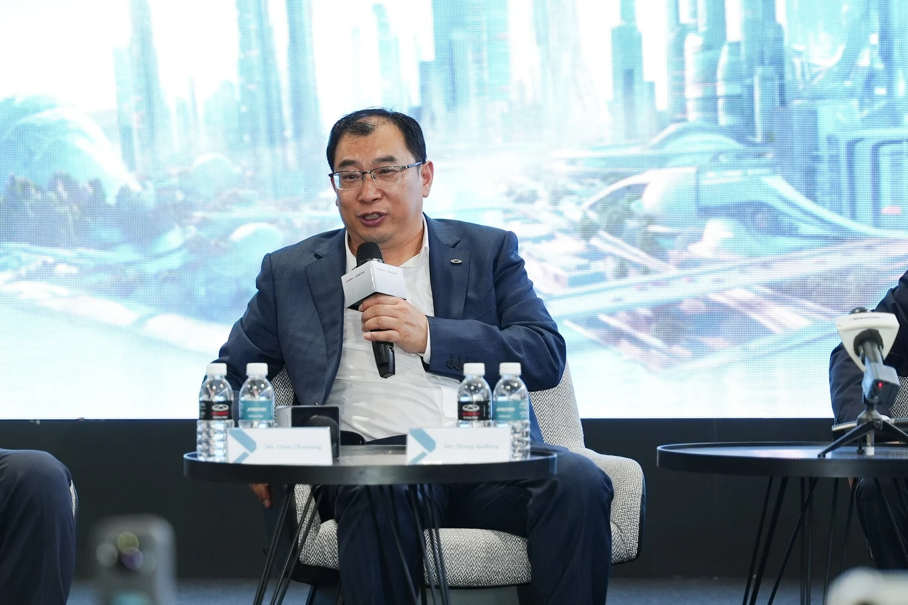 Chery US market, Chinese car manufacturers, US EV tariffs, automotive industry China, electric vehicle imports, US auto regulations, global car market 2