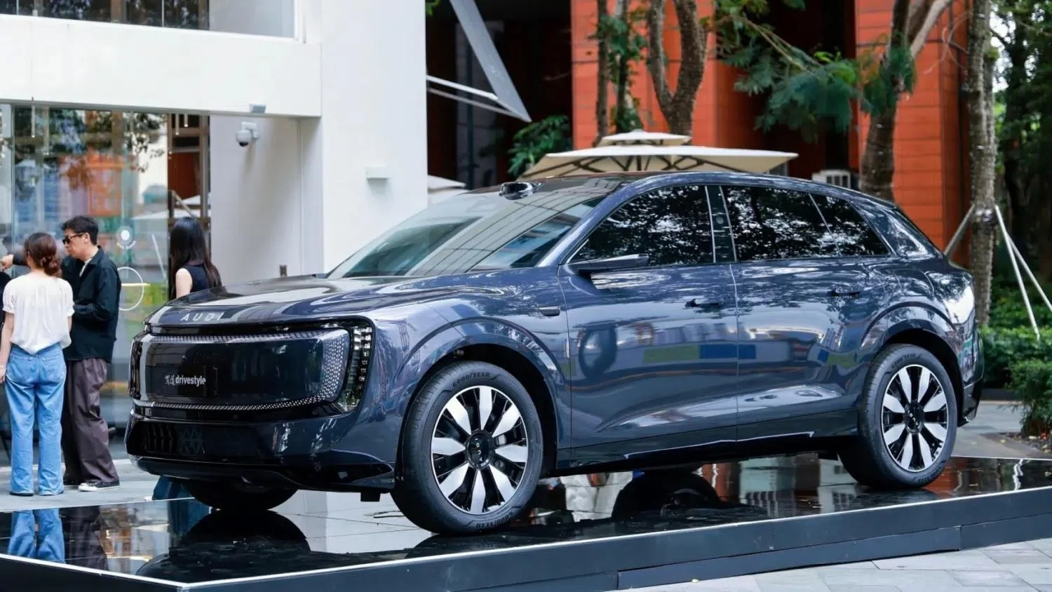Audi E7X, electric SUV, China EV market, Xiaomi YU7, electric crossover, Audi electric vehicle, EV range, premium electric SUV 2