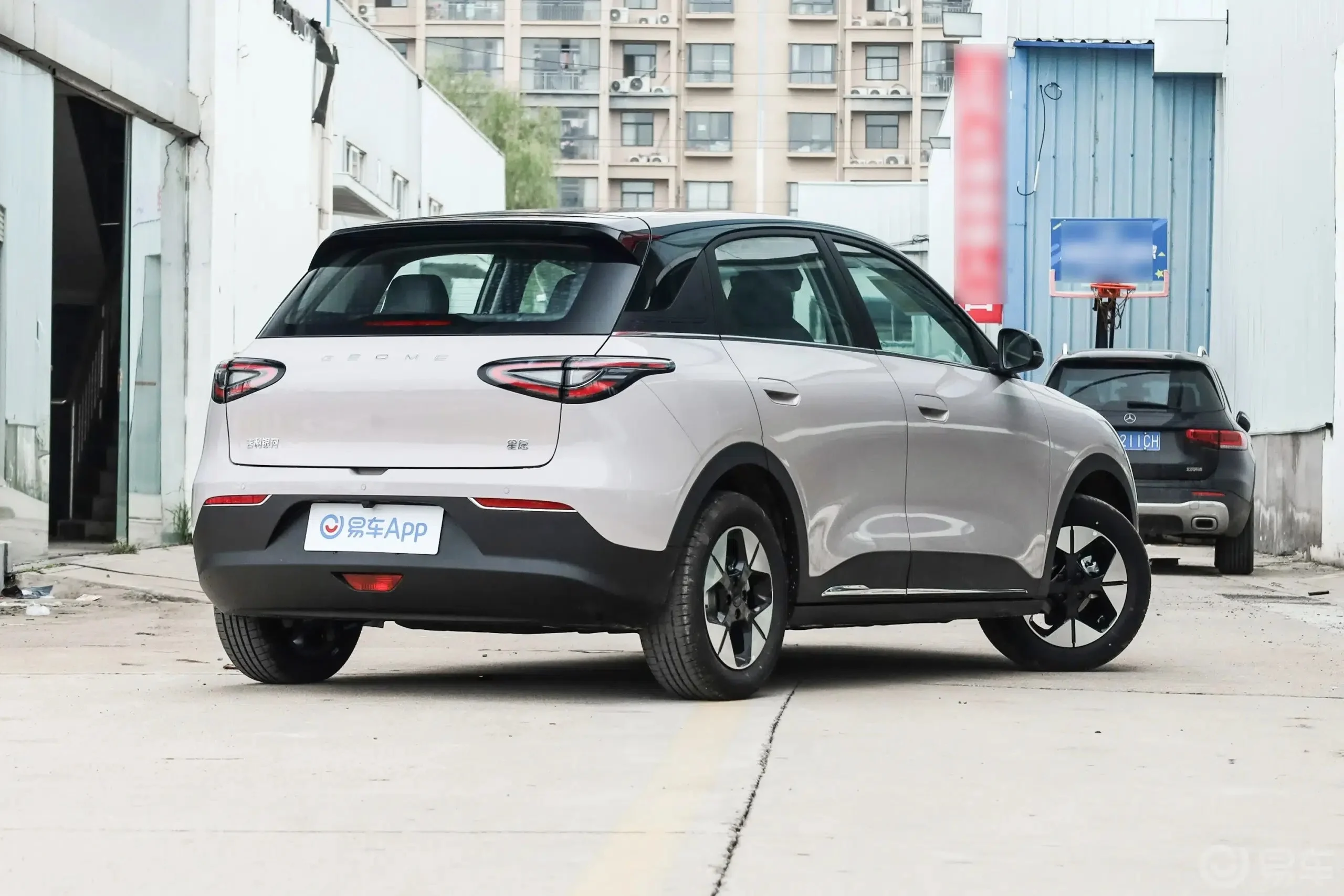 Geely EX2, electric hatchback, EV range, LFP battery, affordable electric car, Chinese EV market, fast charging 2
