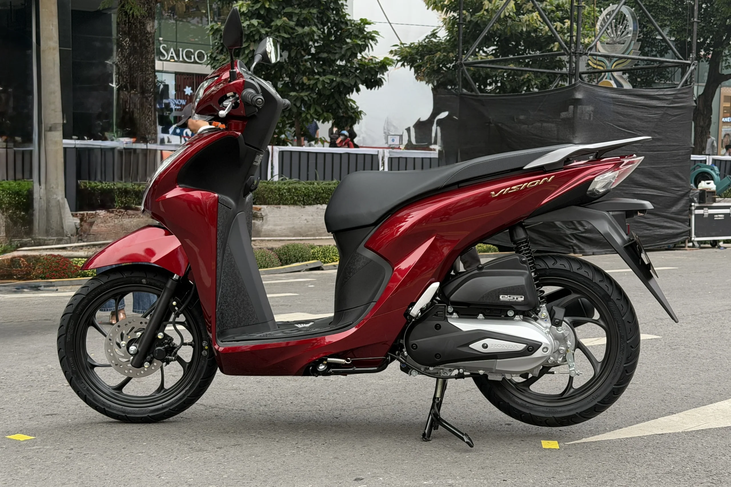 E10 fuel, biofuel compatibility, Honda E10, Toyota E10, Vietnam gasoline, ethanol blend, car manufacturer fuel guide 2
