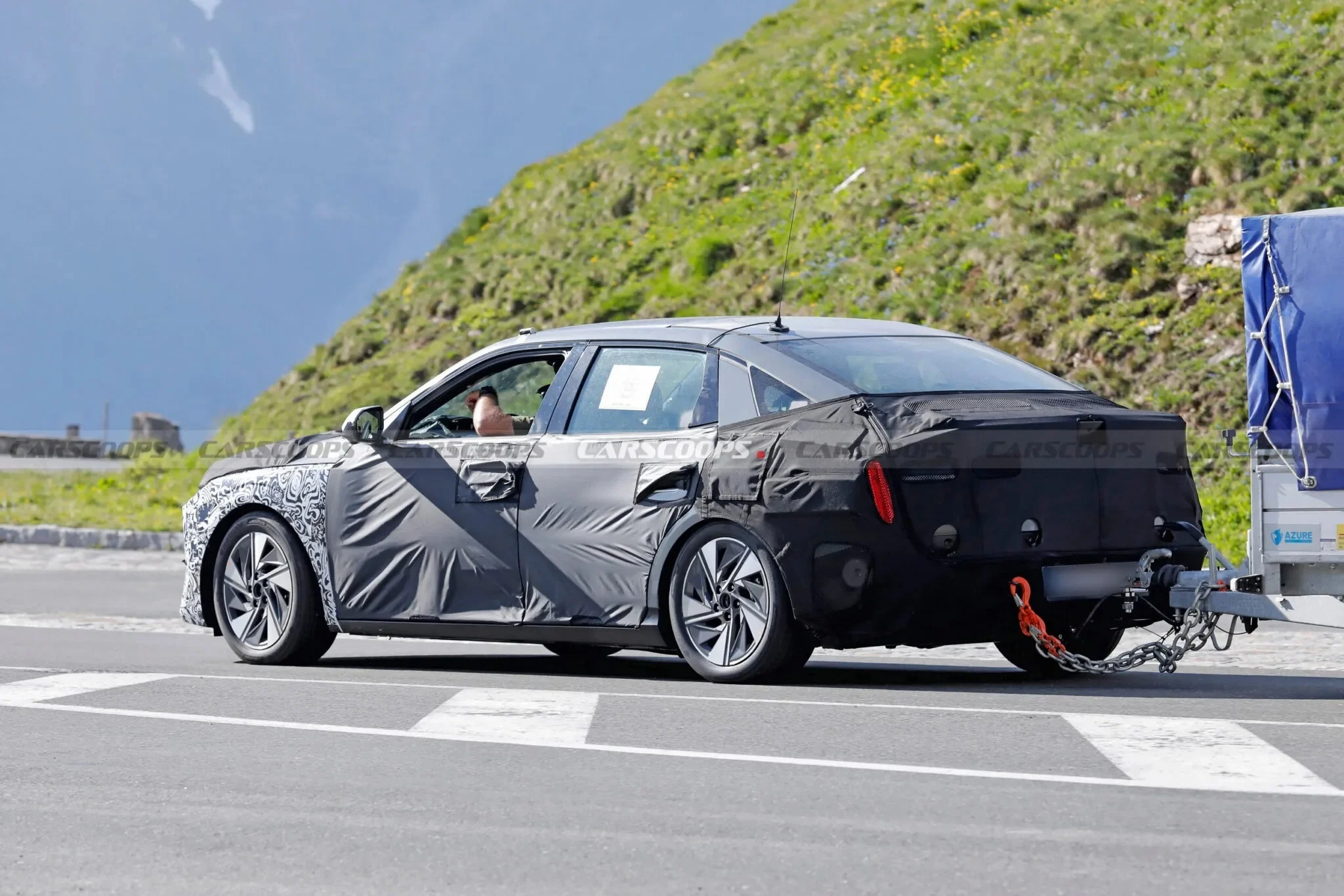 Hyundai Elantra 2025, new Hyundai Elantra design, Hyundai Elantra preview, 2025 sedan, Hyundai Elantra specs, Hyundai Elantra infotainment, Hyundai Elantra US market 4